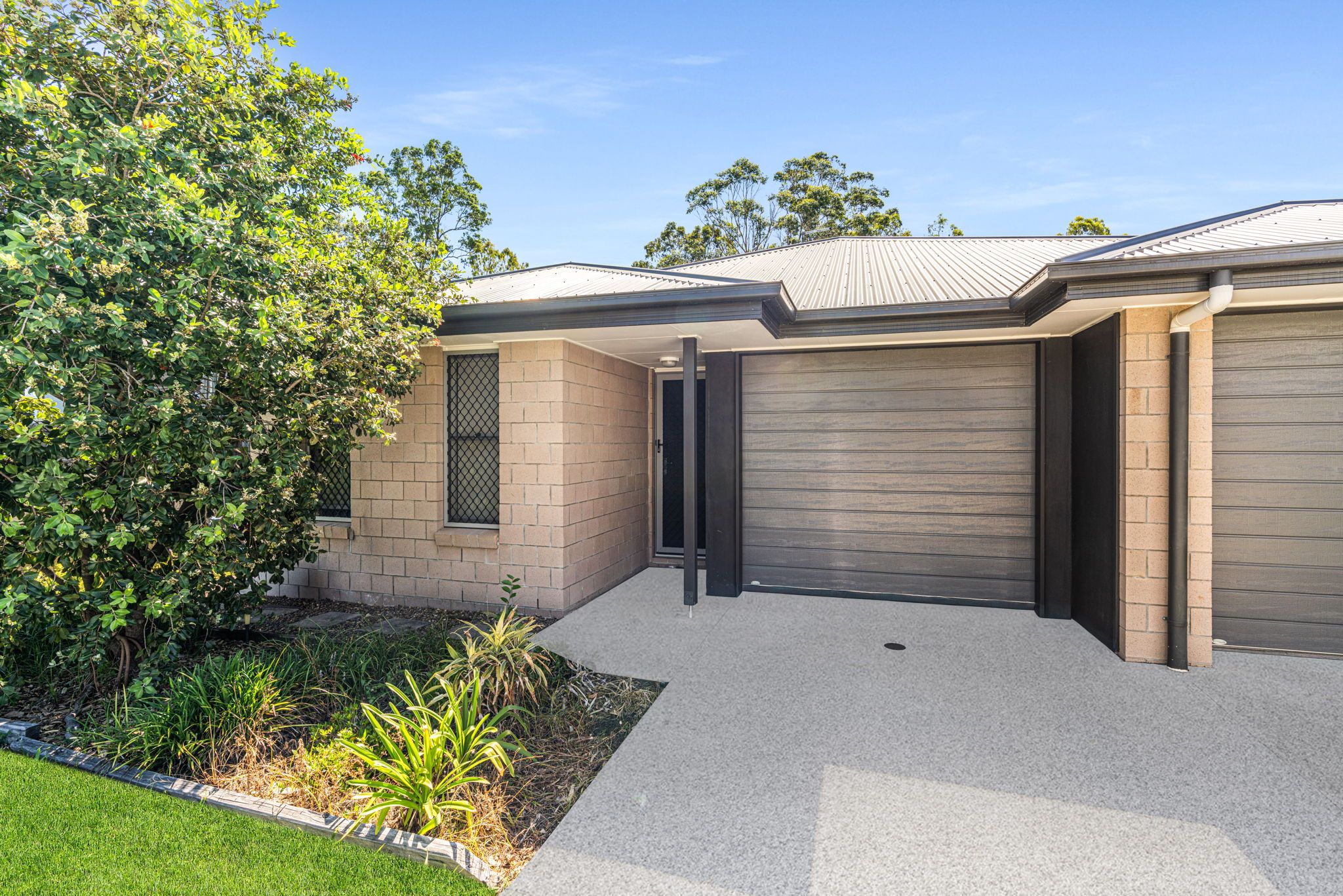 a/16 Folkes Close, Bellbird Park, QLD 4300