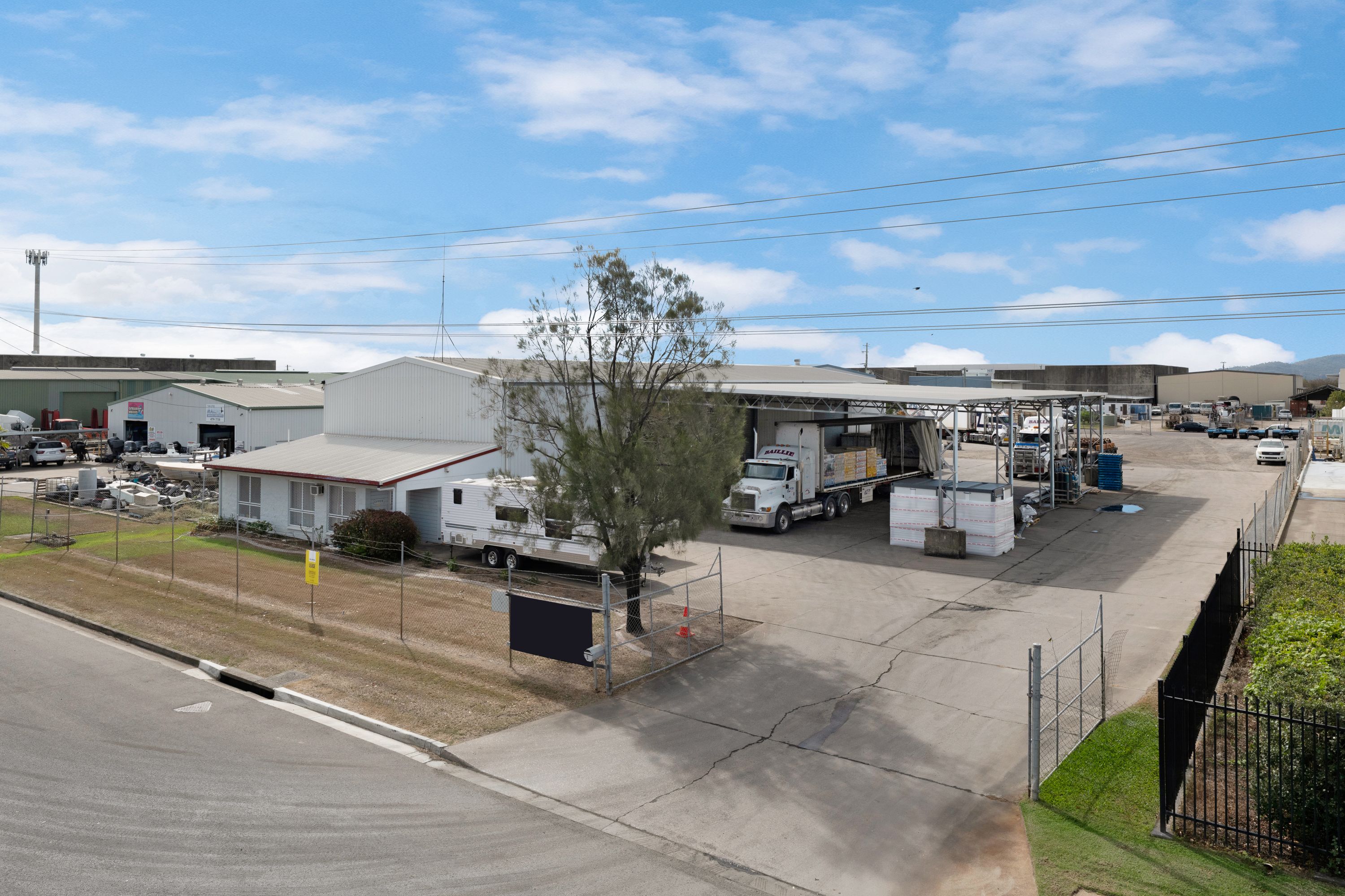 30-32 Crocodile Crescent, Mount St John, QLD 4818
