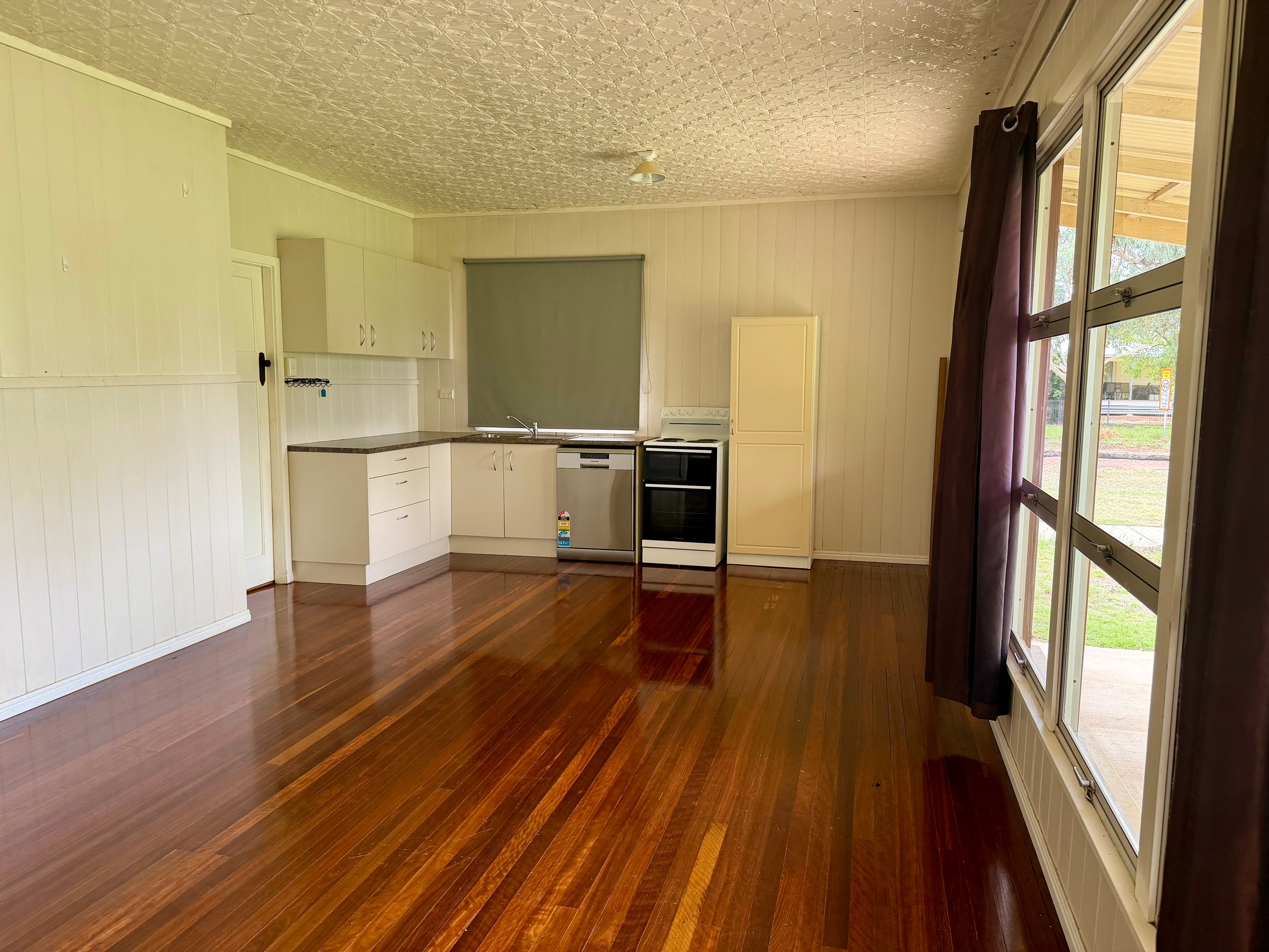 20 Gidyea Street, Barcaldine, QLD 4725