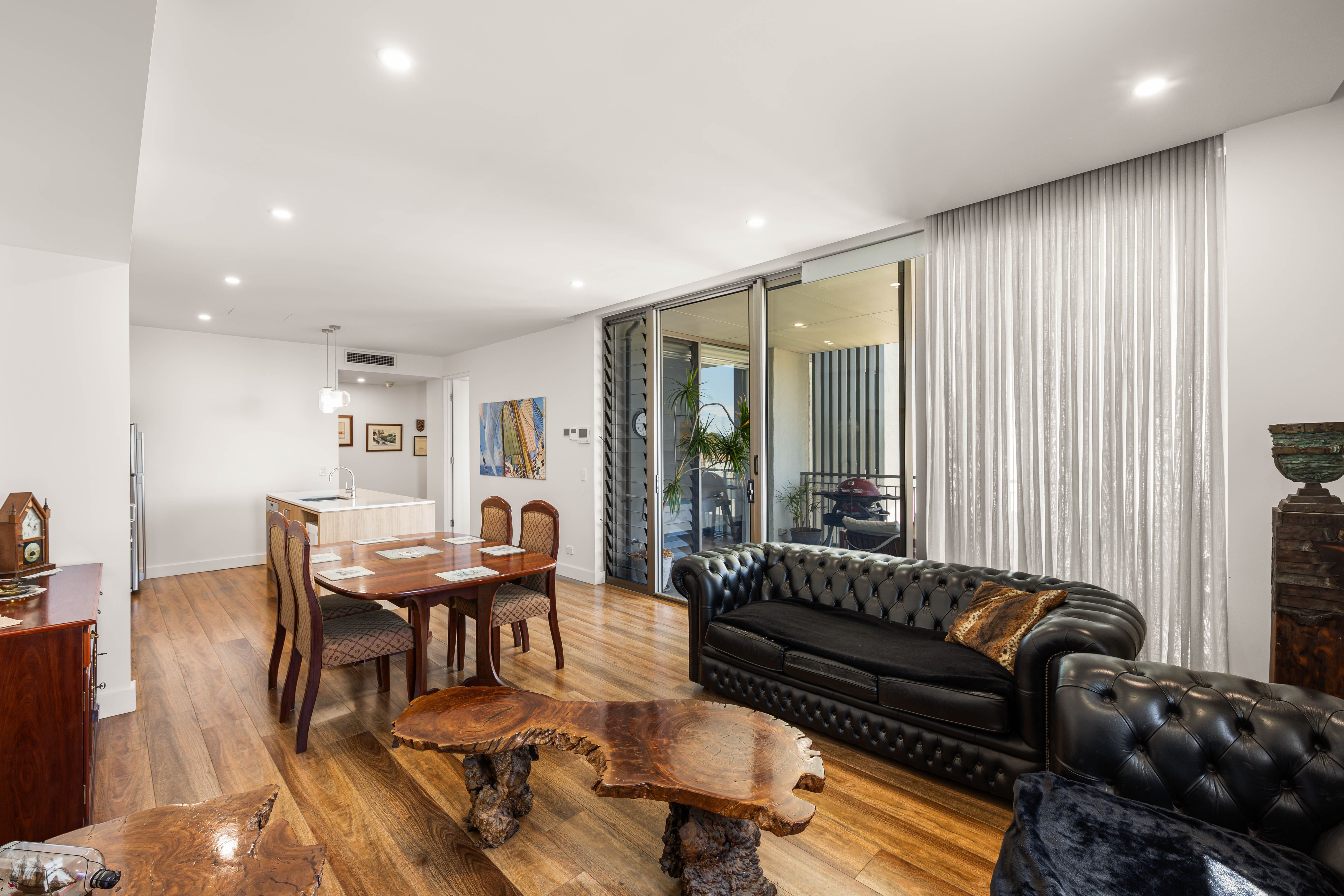 202/41 Troubridge Drive — photo 3 of 14