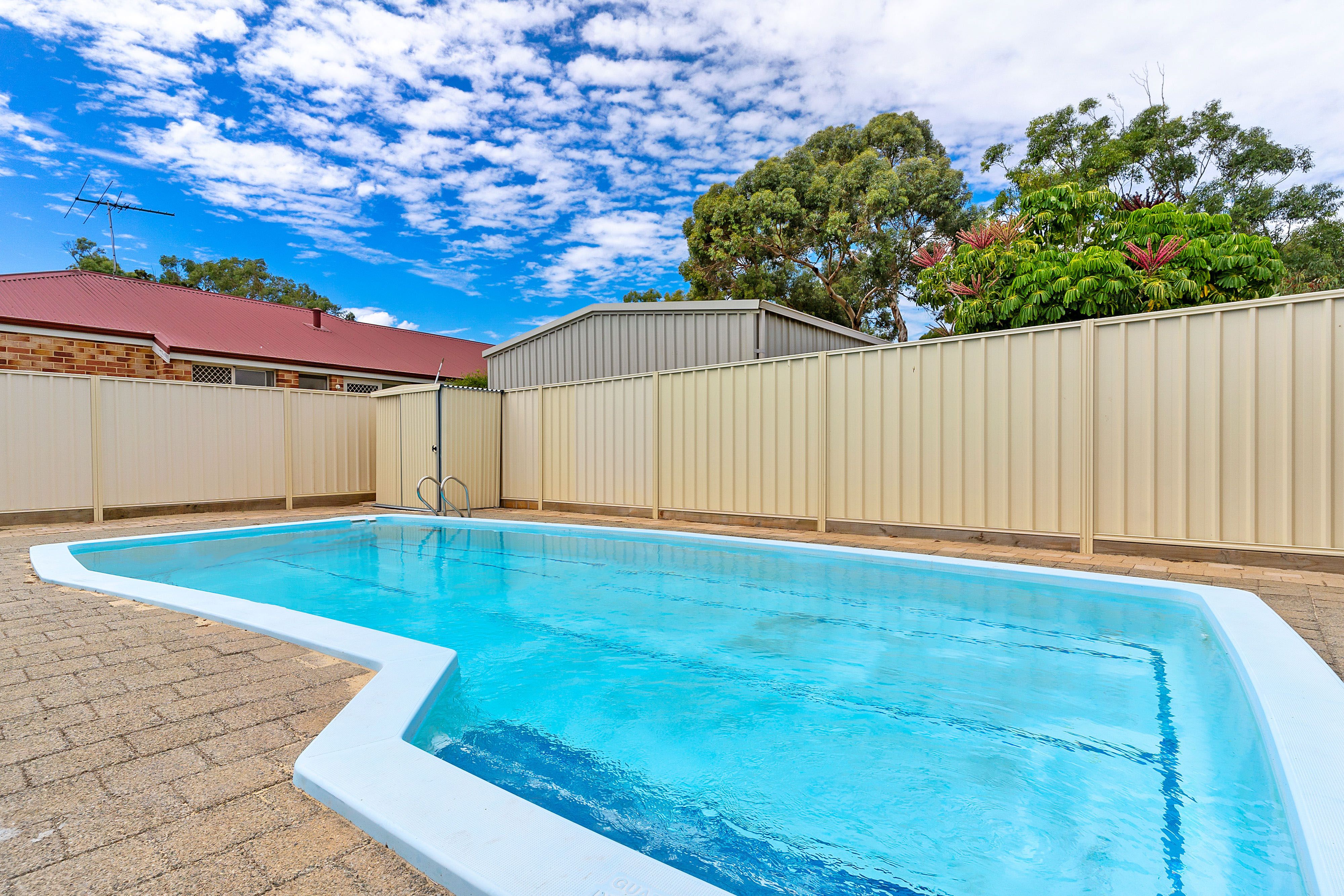 43 Bridgewater Drive, Kallaroo, WA 6025