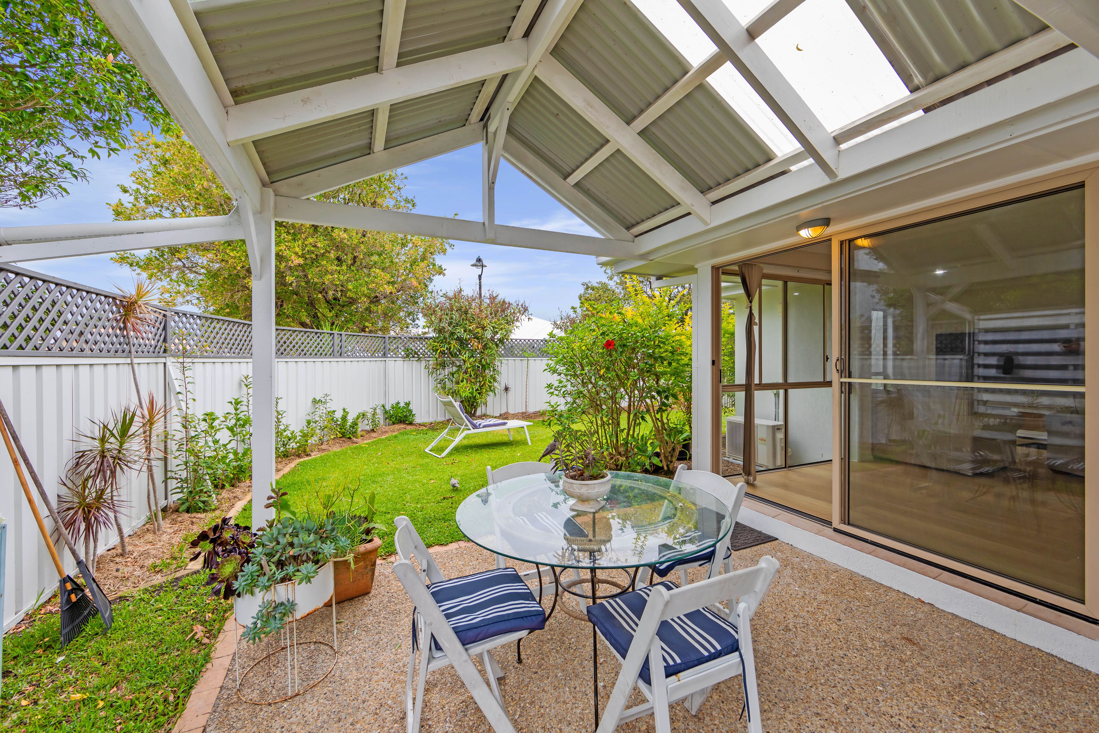 1 Greendale Place, Burleigh Waters, QLD 4220