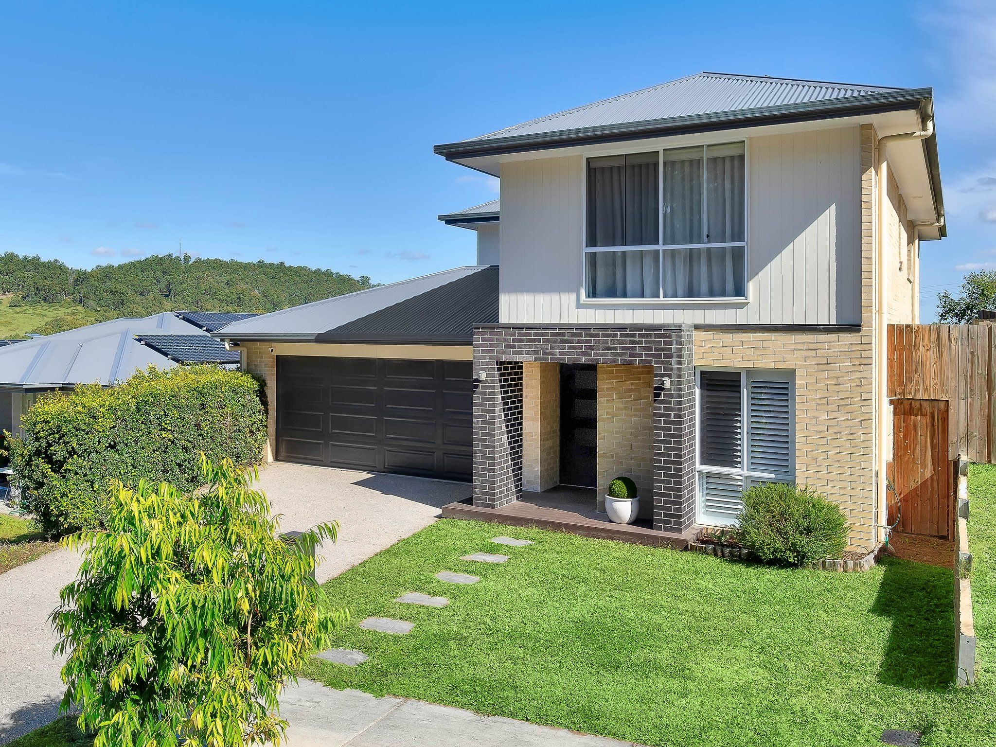 44 Hoist Court, Augustine Heights, QLD 4300