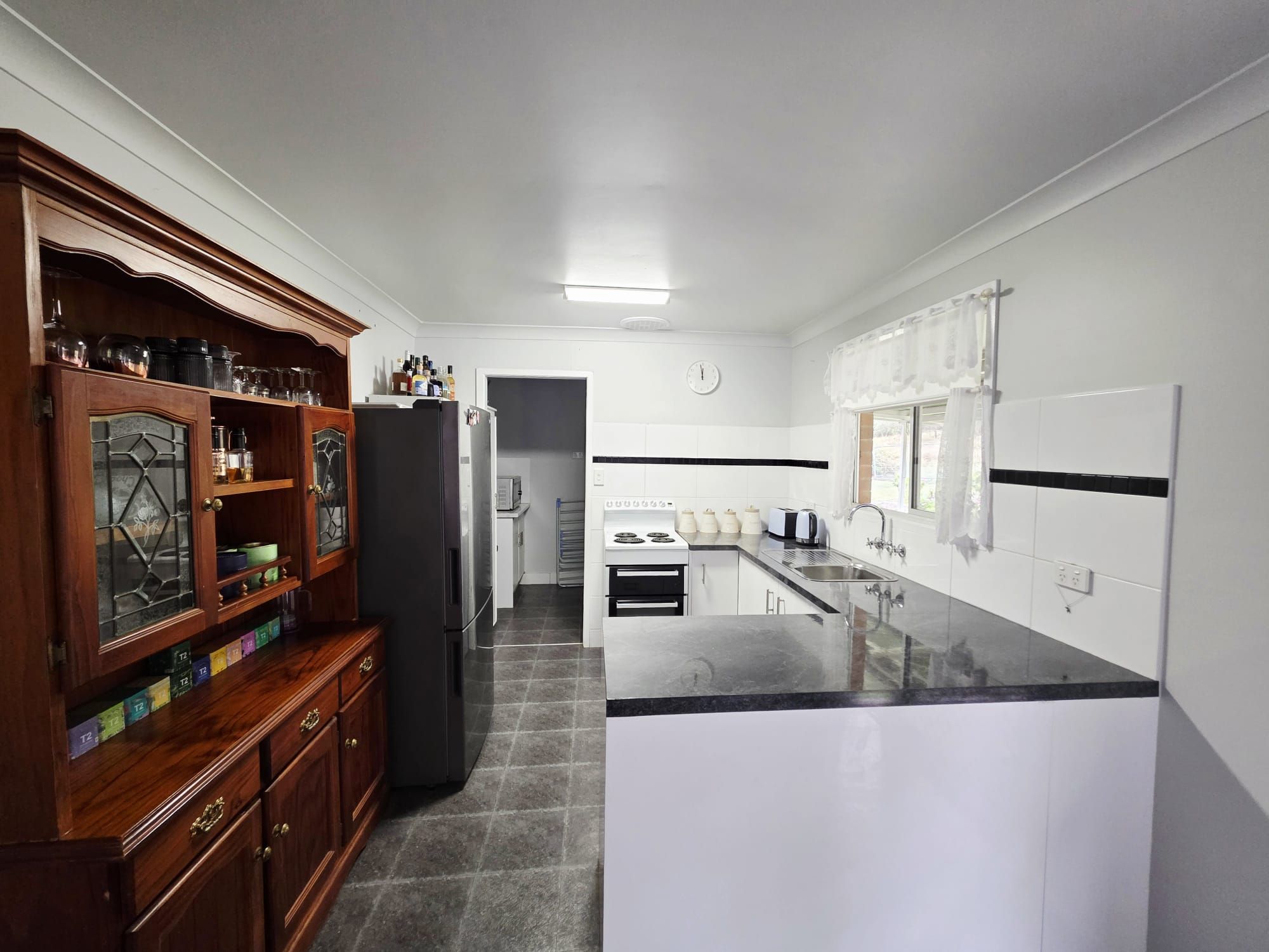 32 Railway Terrace — photo 9 of 17