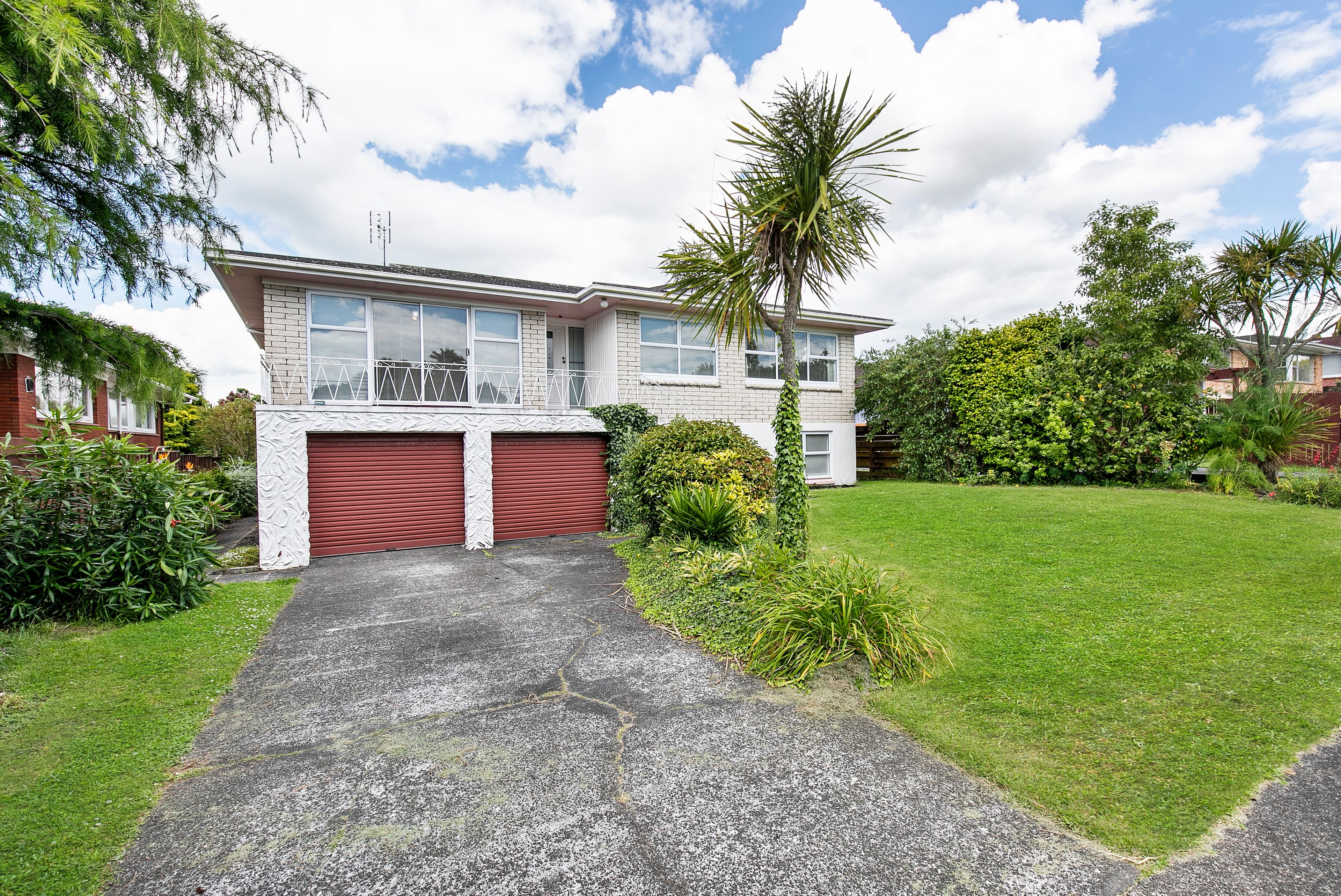 5 Kahurangi Place, Hill Park, Manukau City