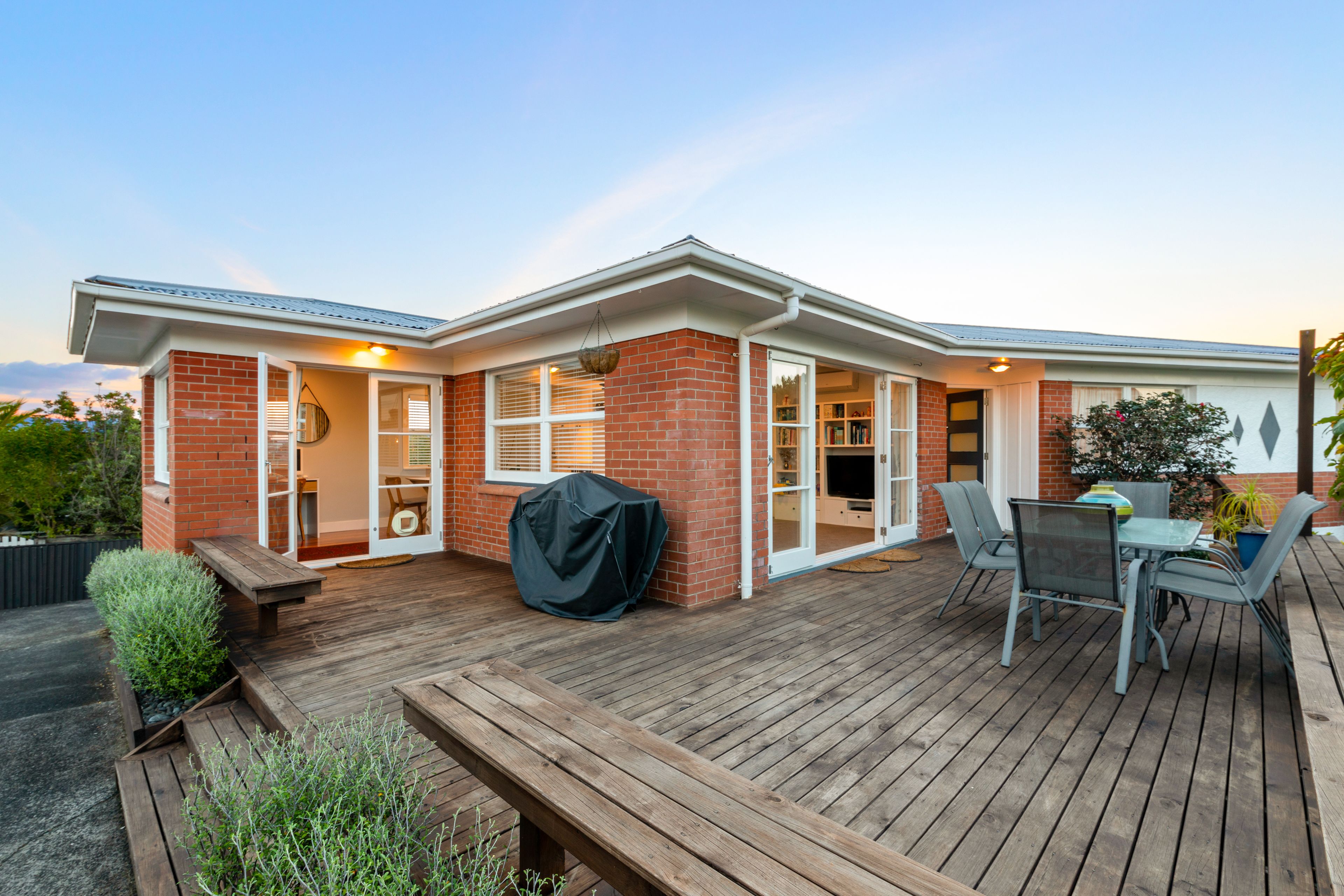 33 Kirrie Avenue, Te Atatu South, Waitakere City