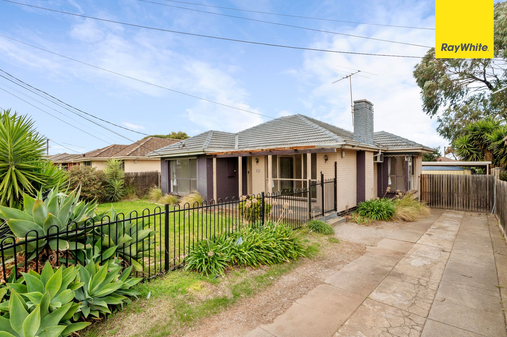 219 Centenary Avenue — photo from Ray White Melton