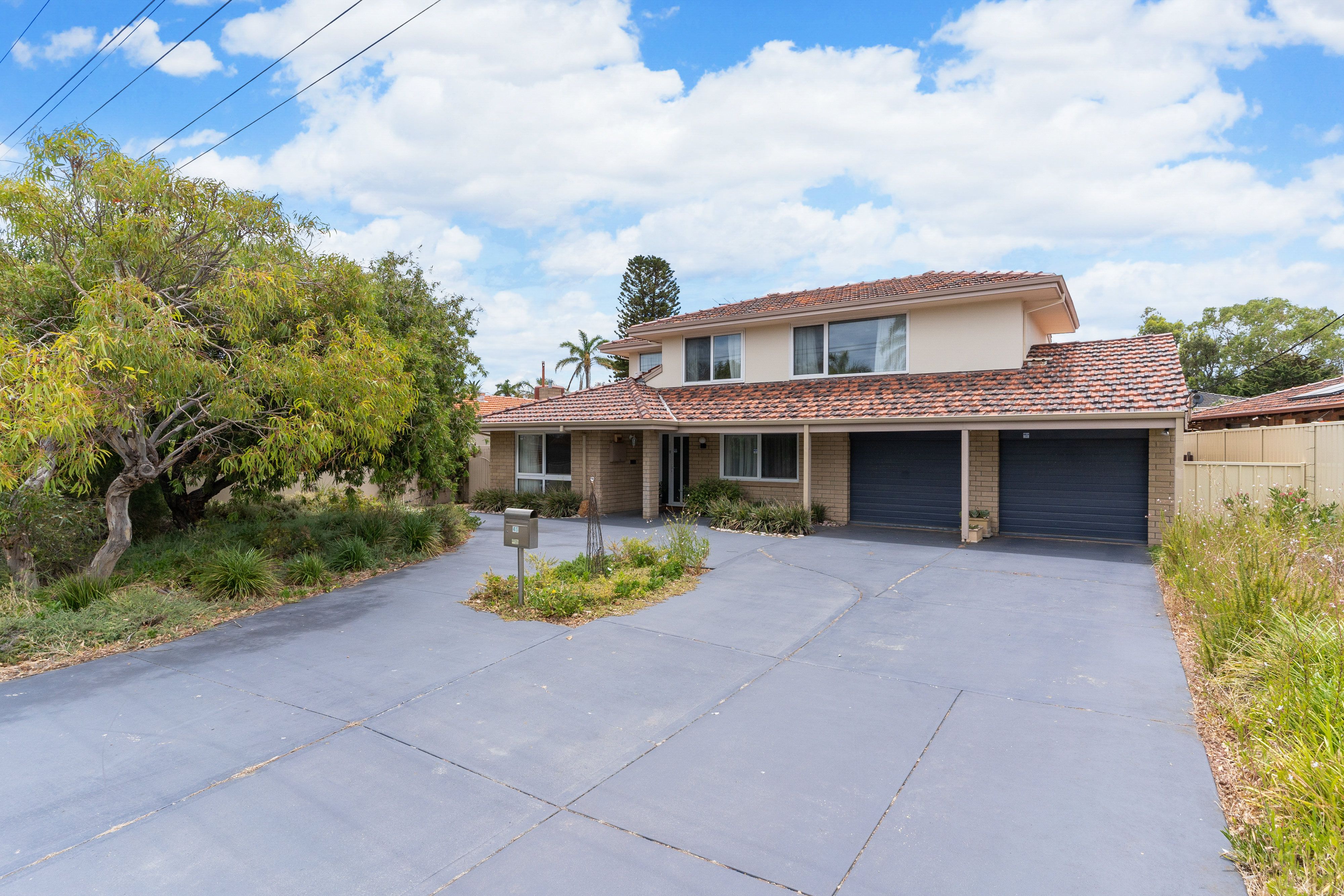 45 Bridgewater Drive, Kallaroo, WA 6025
