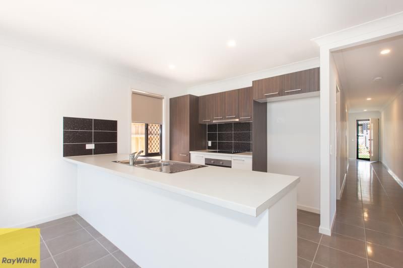 7 White Rock Drive, Redbank Plains, QLD 4301