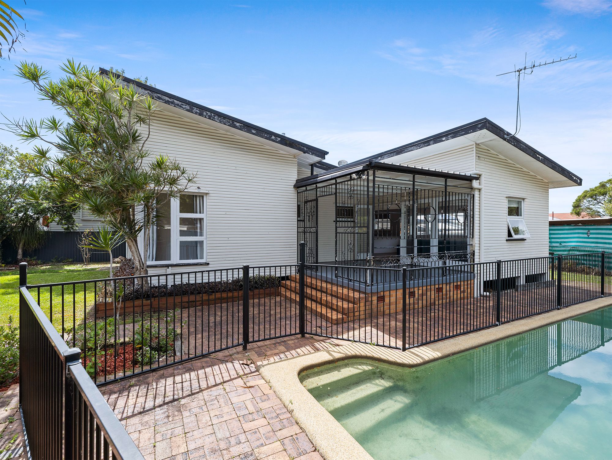 7 Smith Street , Deagon QLD 4017