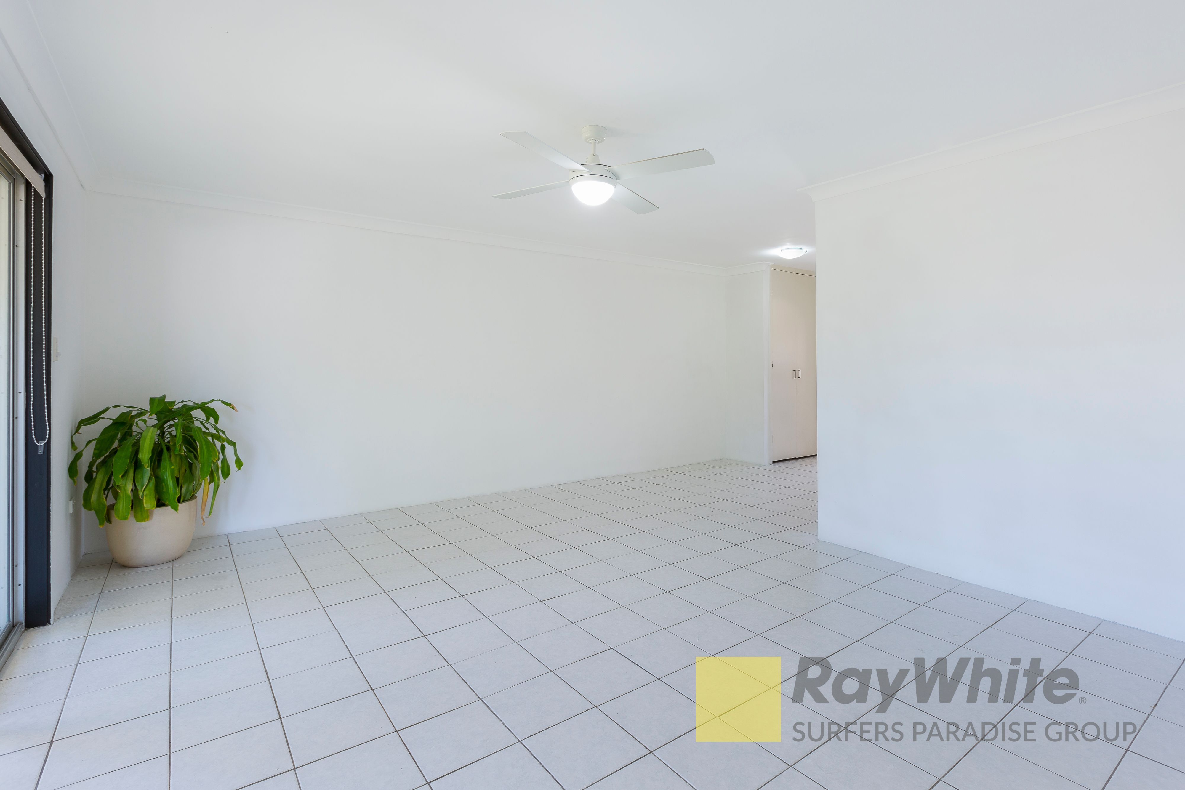 5/10 Christina Court, Mermaid Waters, QLD 4218