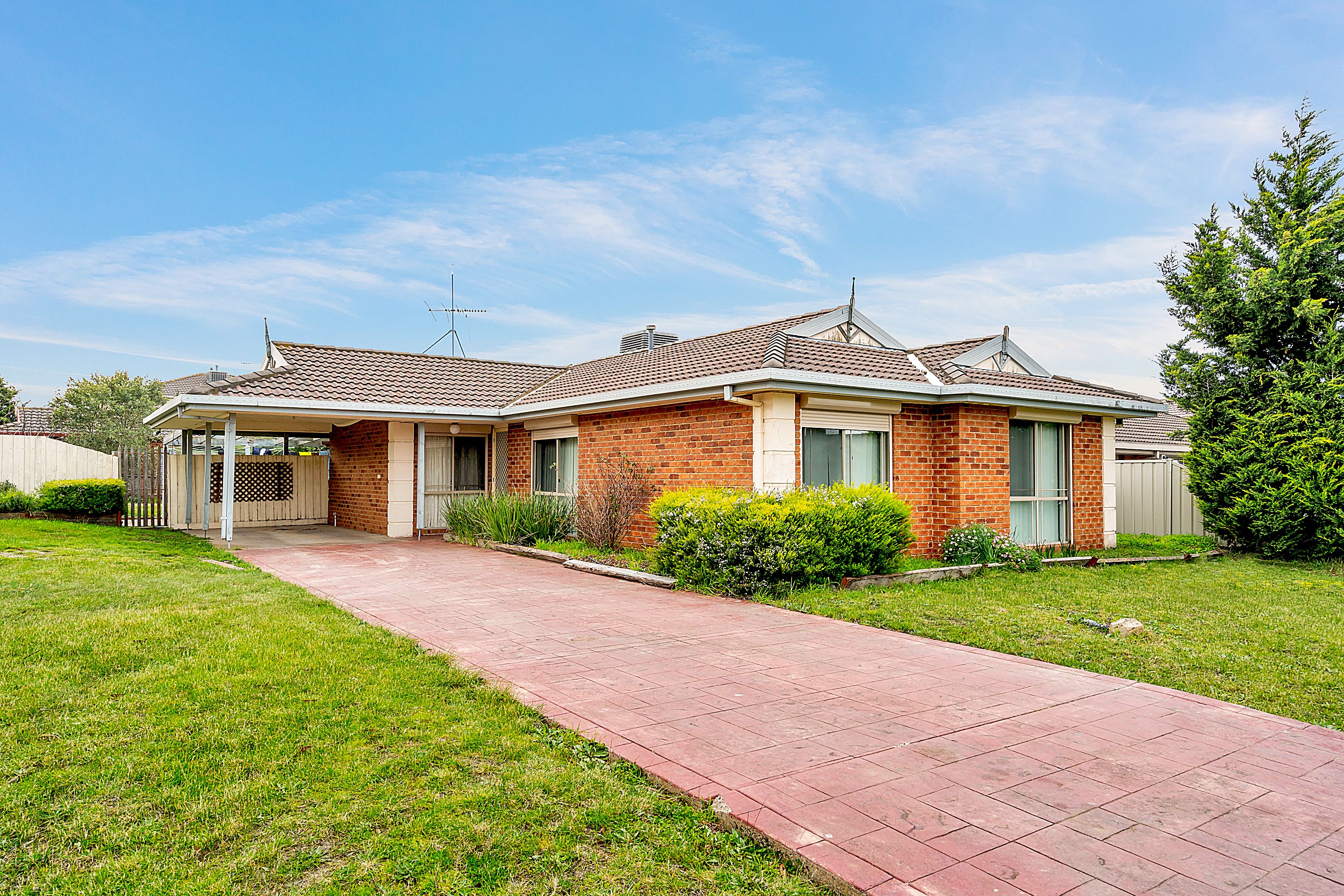 10 Chelmsford Court, Craigieburn, VIC 3064