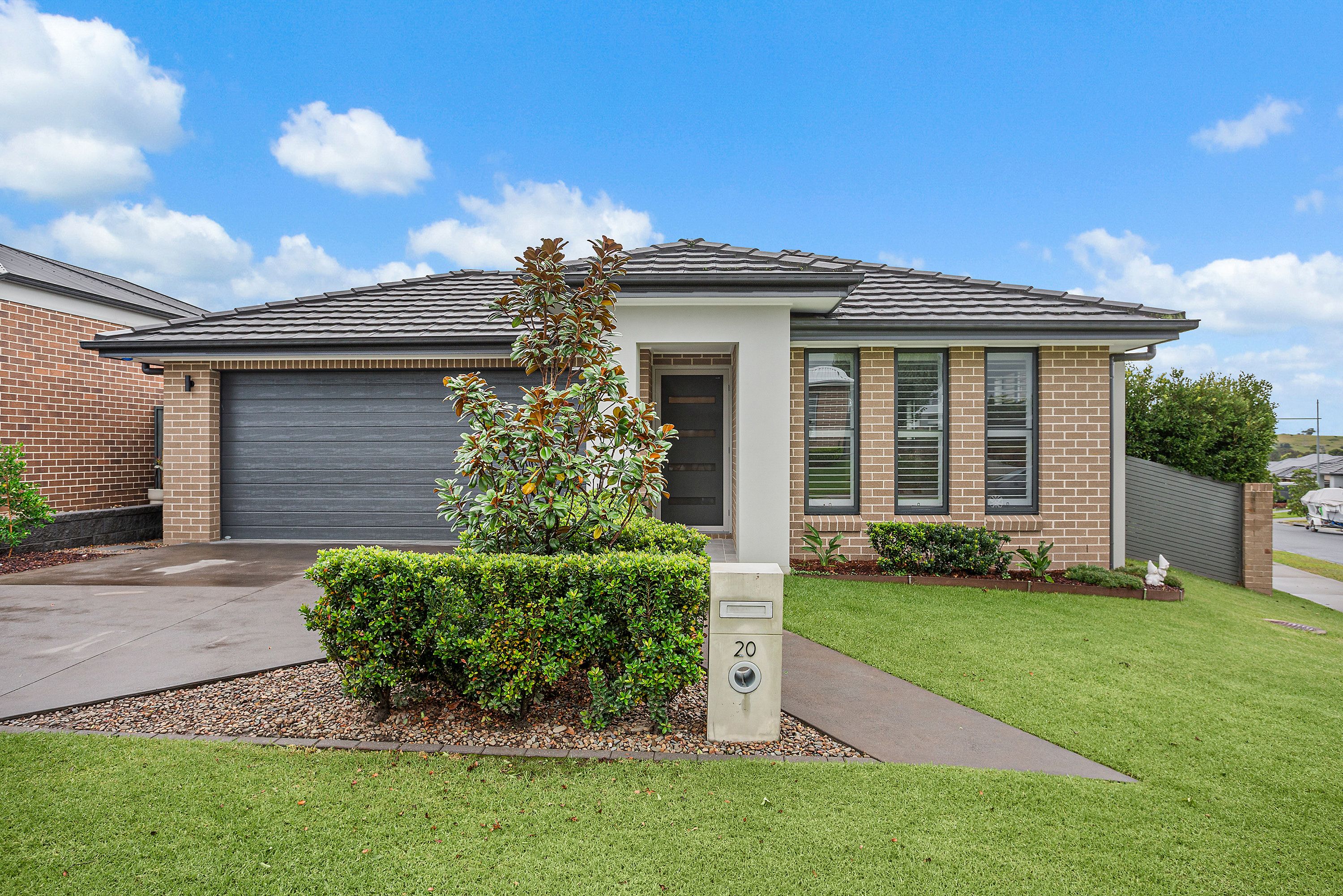 20 Wildflower Crescent, Calderwood NSW 2527