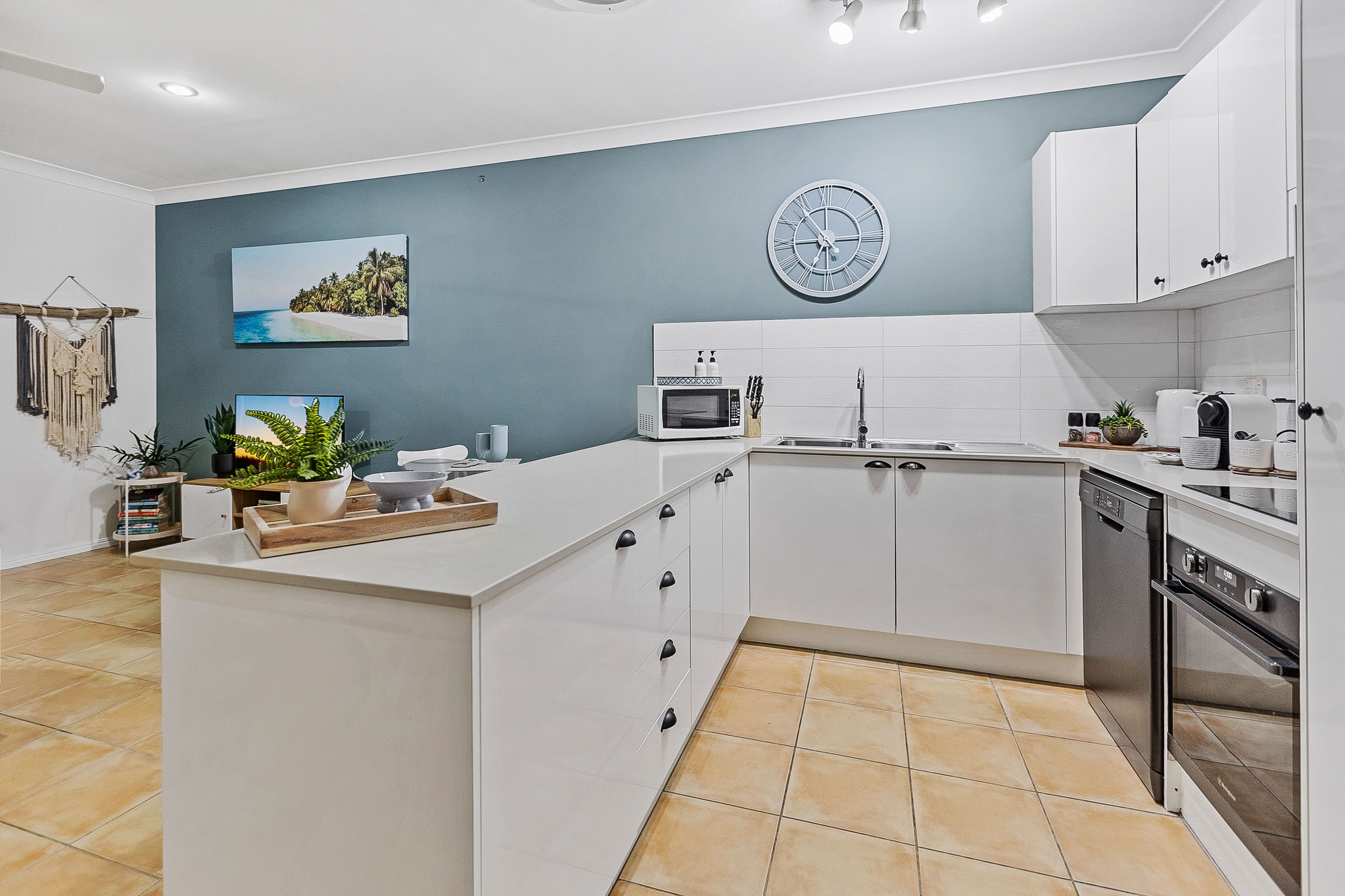 2/5-7 Oyster Court, Trinity Beach, QLD 4879