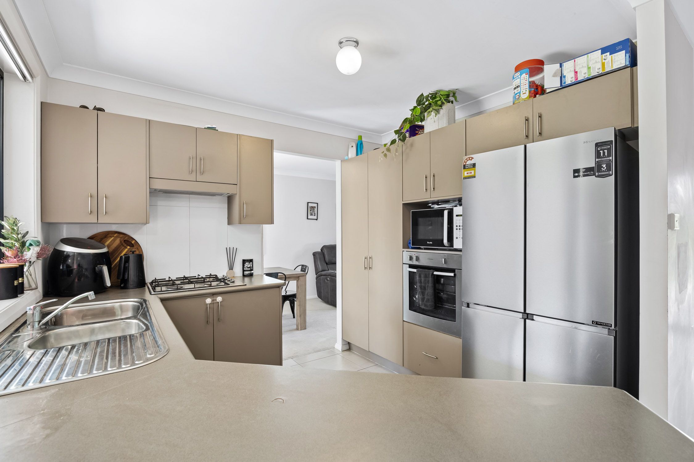 2 Cleveland Street, Cameron Park, NSW 2285