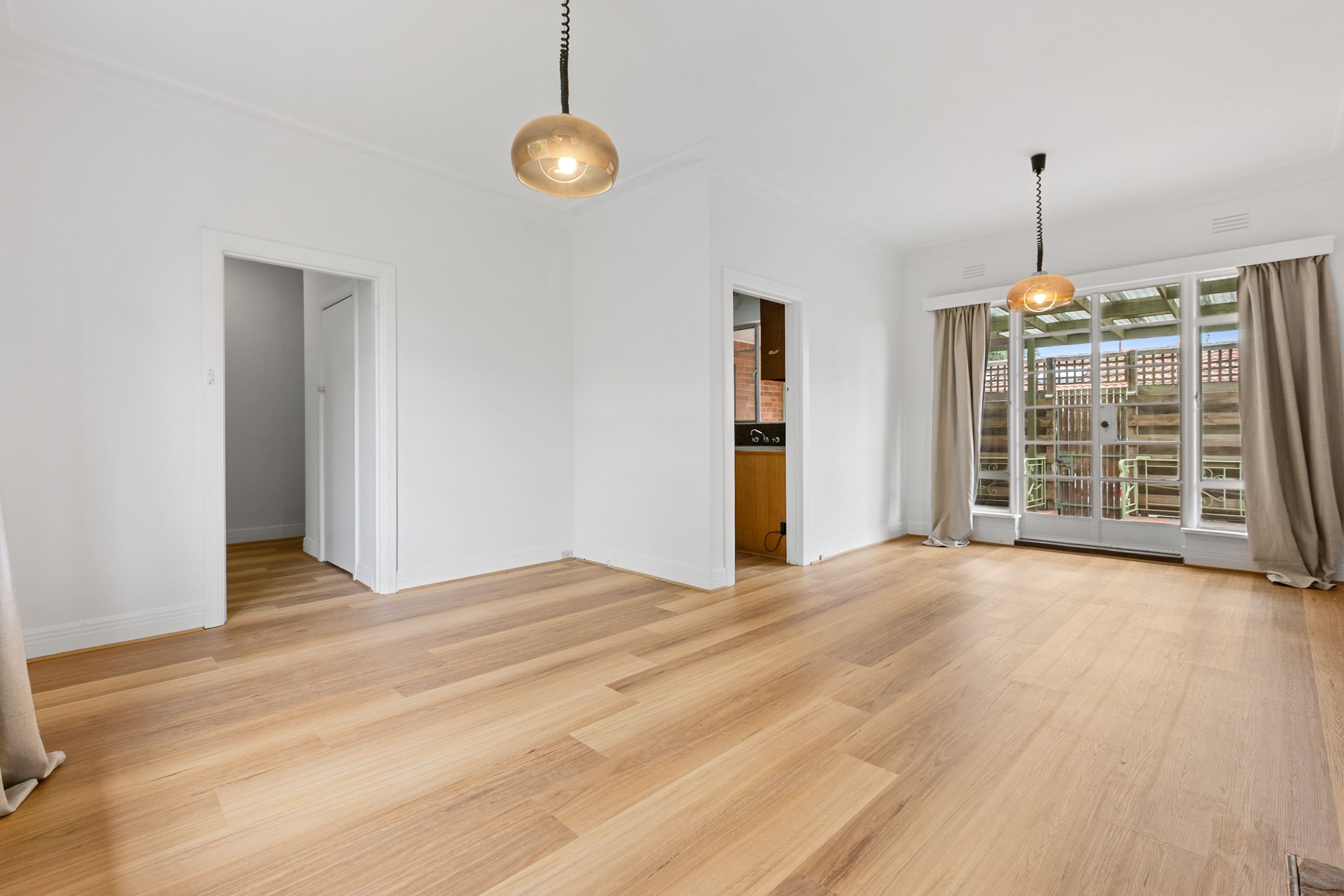 1/85 Headingley Road — photo 3 of 9