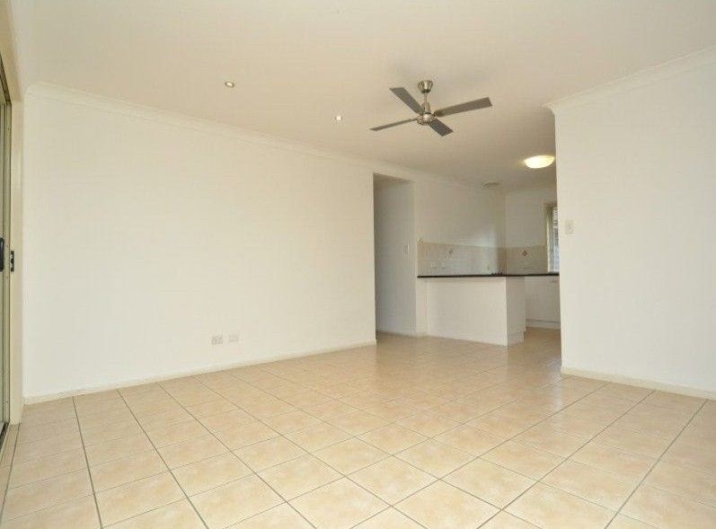 2 Roseapple Circuit, Oxenford, QLD 4210