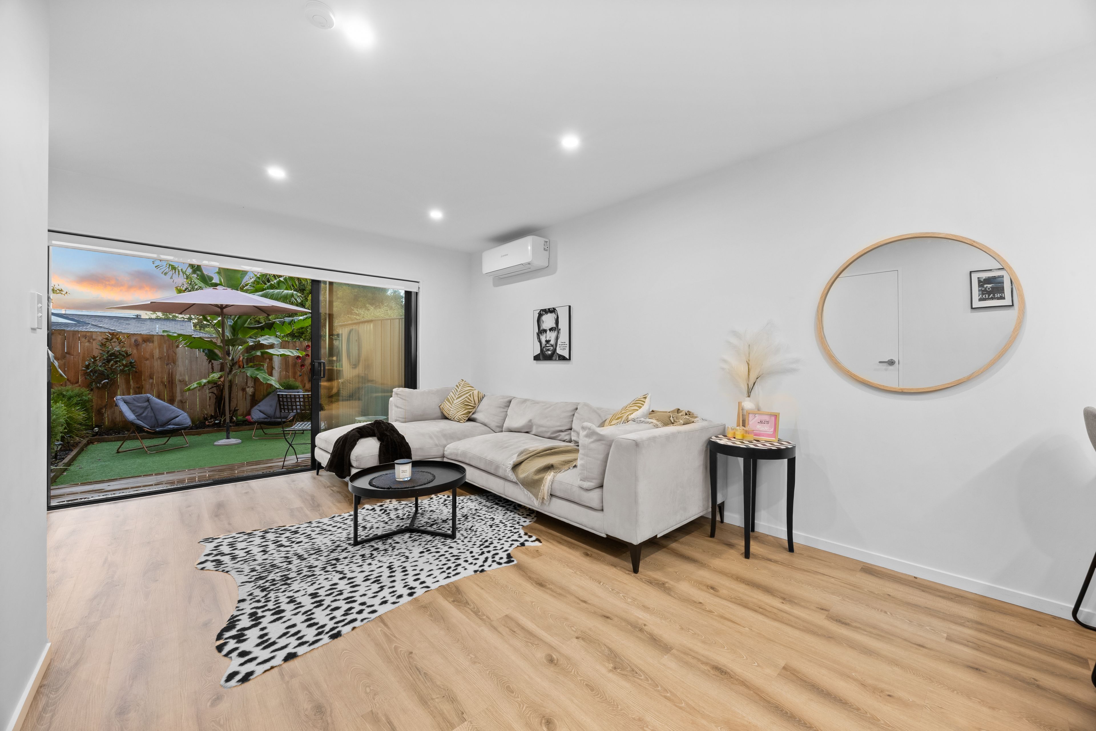 5/9 Flanshaw Road, Te Atatu South, Waitakere City