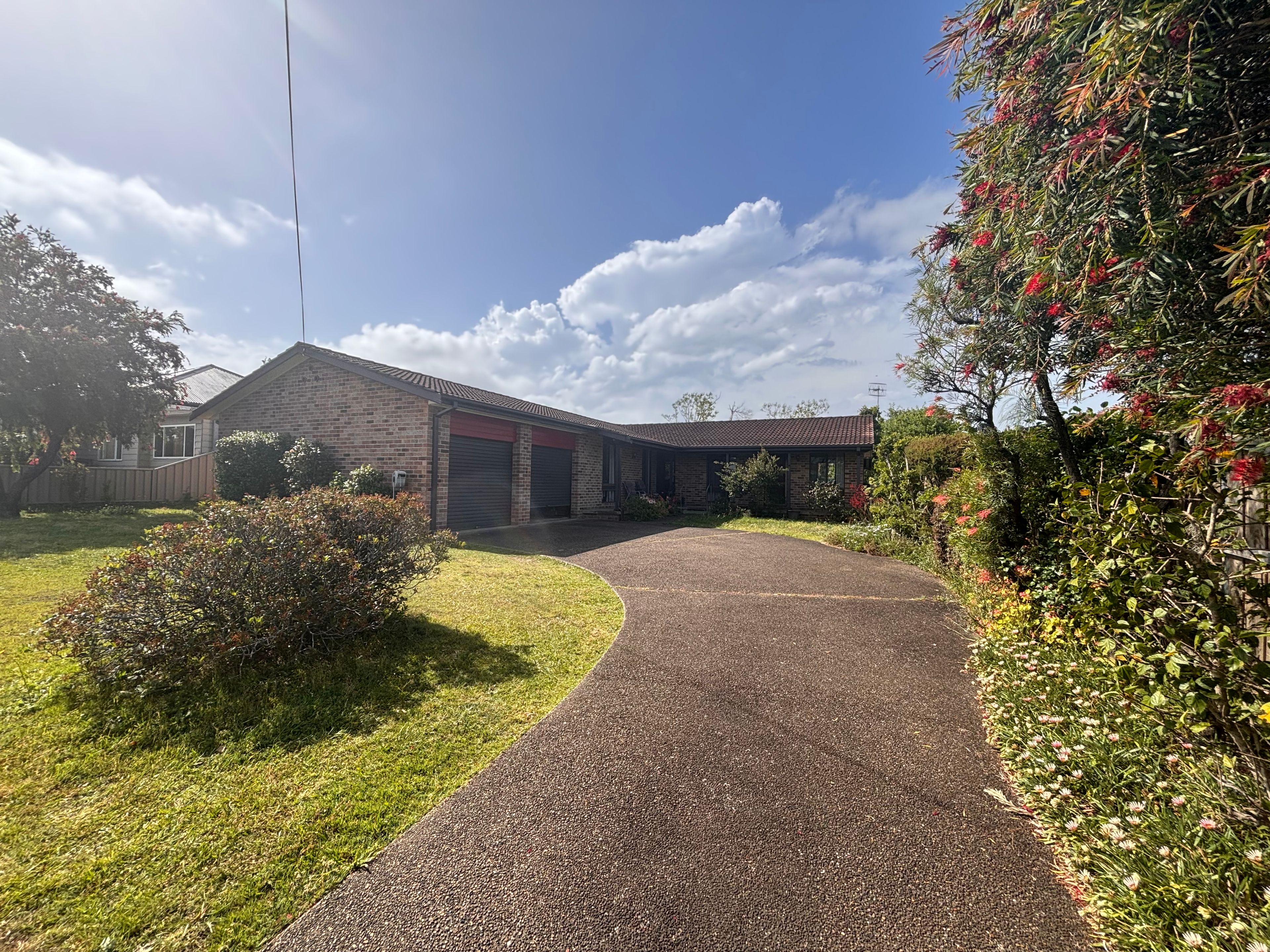 2/85 Illaroo Road, North Nowra, NSW 2541 - Leased Unit - Ray White ...