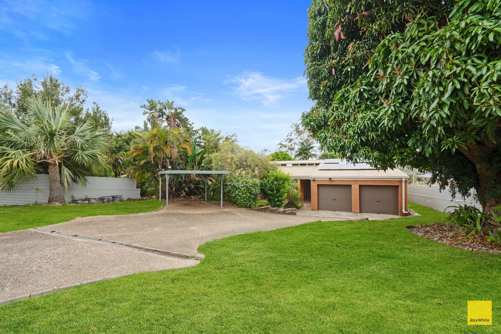 305 Redland Bay Road, Capalaba QLD 4157