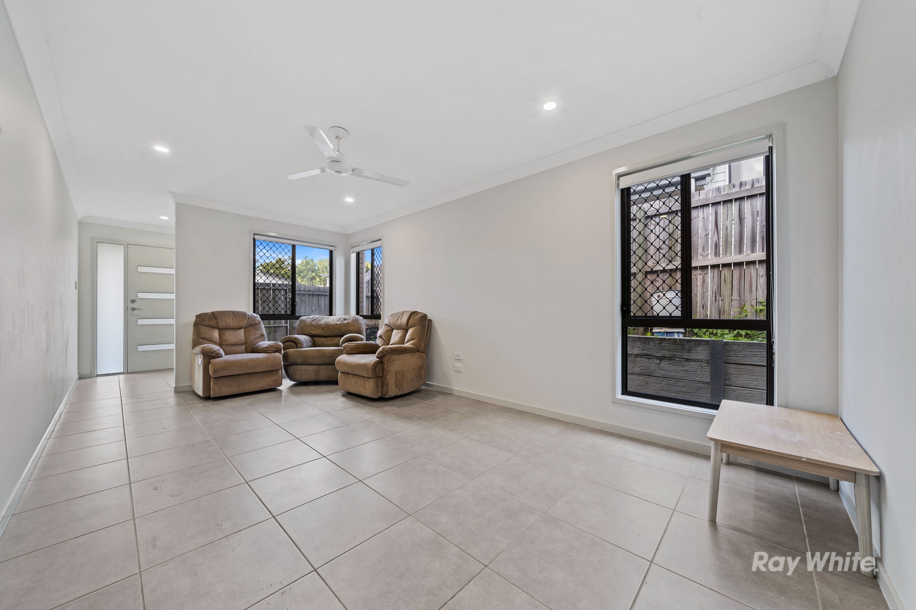27 Dalby Street, Holmview, QLD 4207
