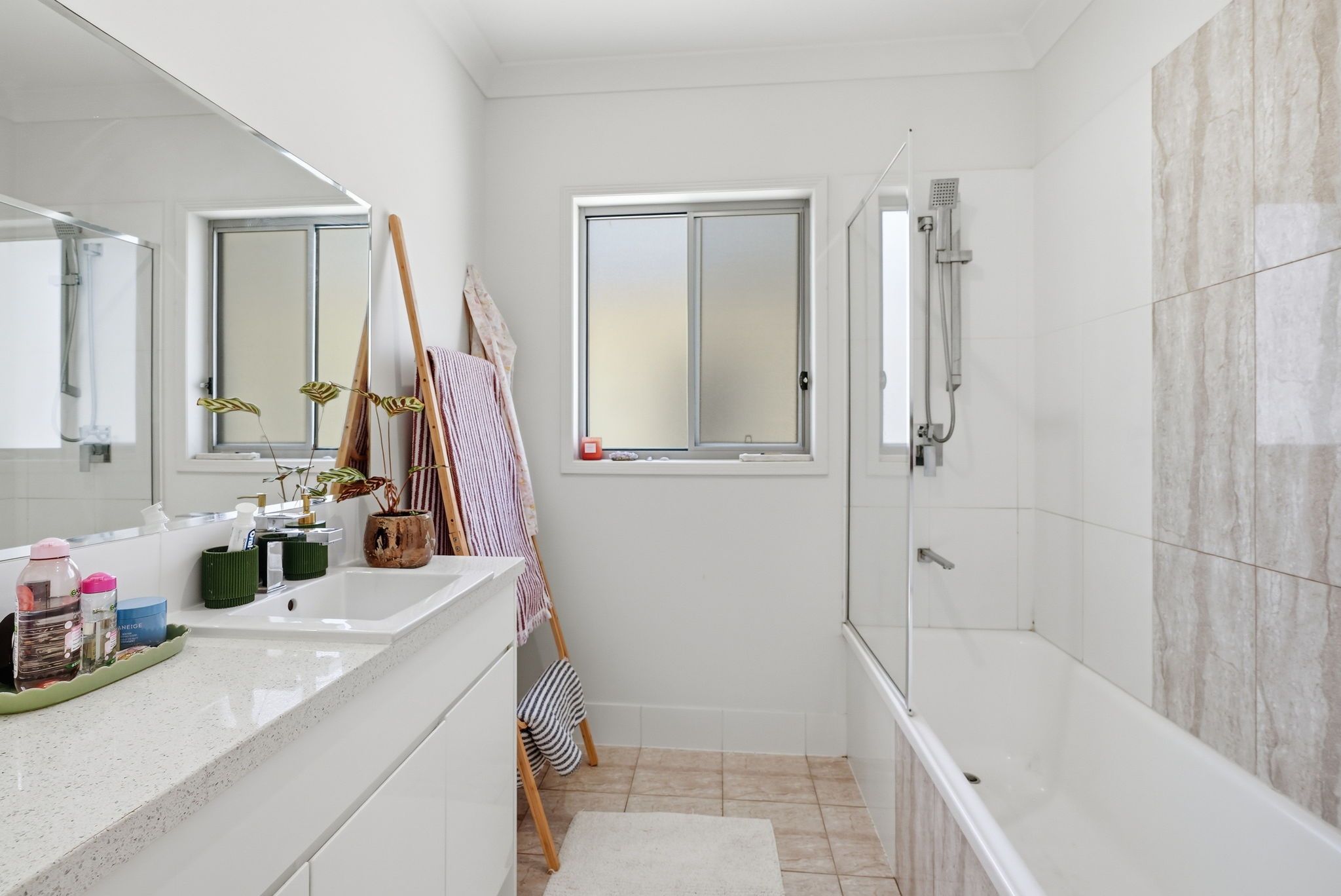 2/12 Sapphire Place — photo 10 of 17