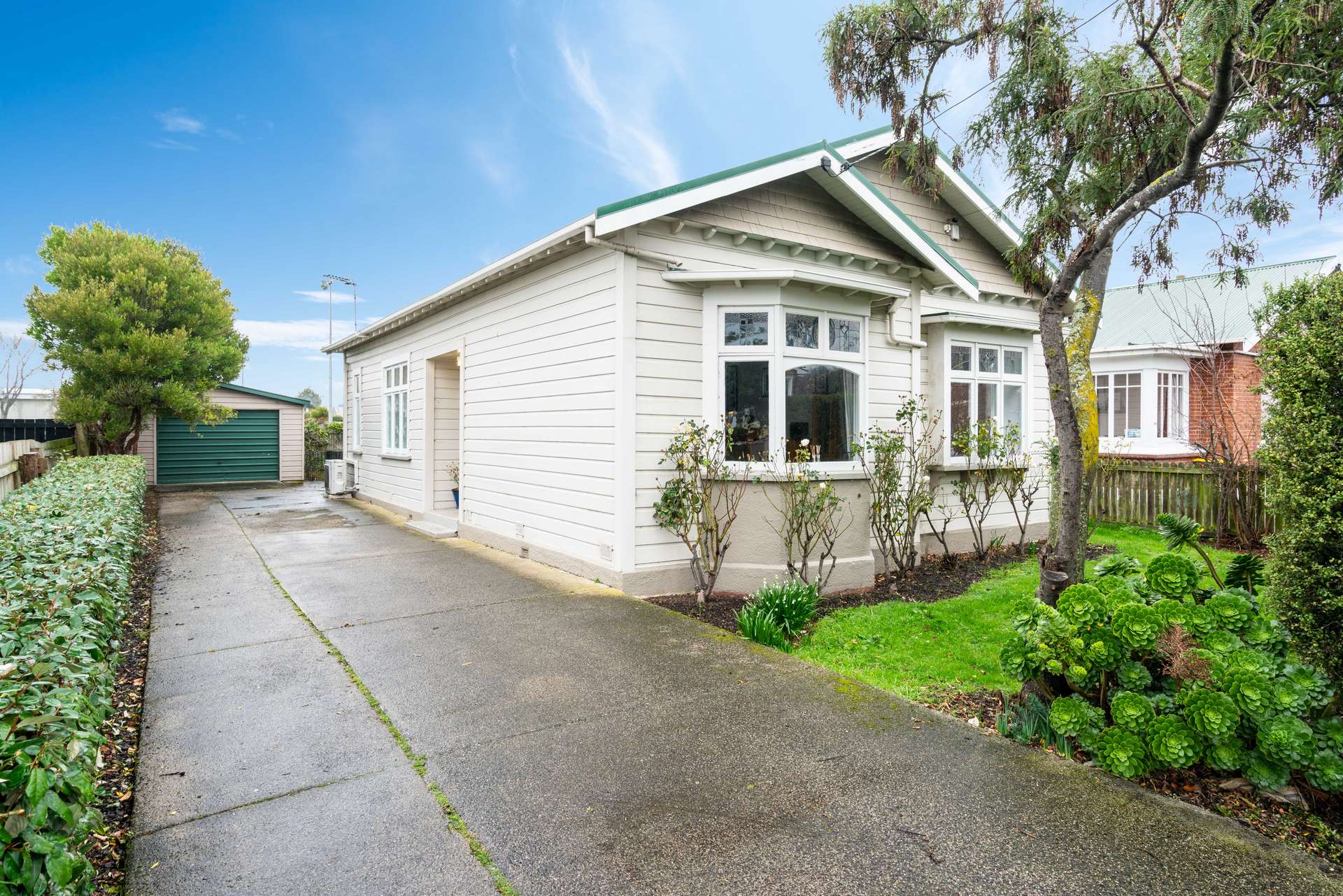 257 Macandrew Road photo 0