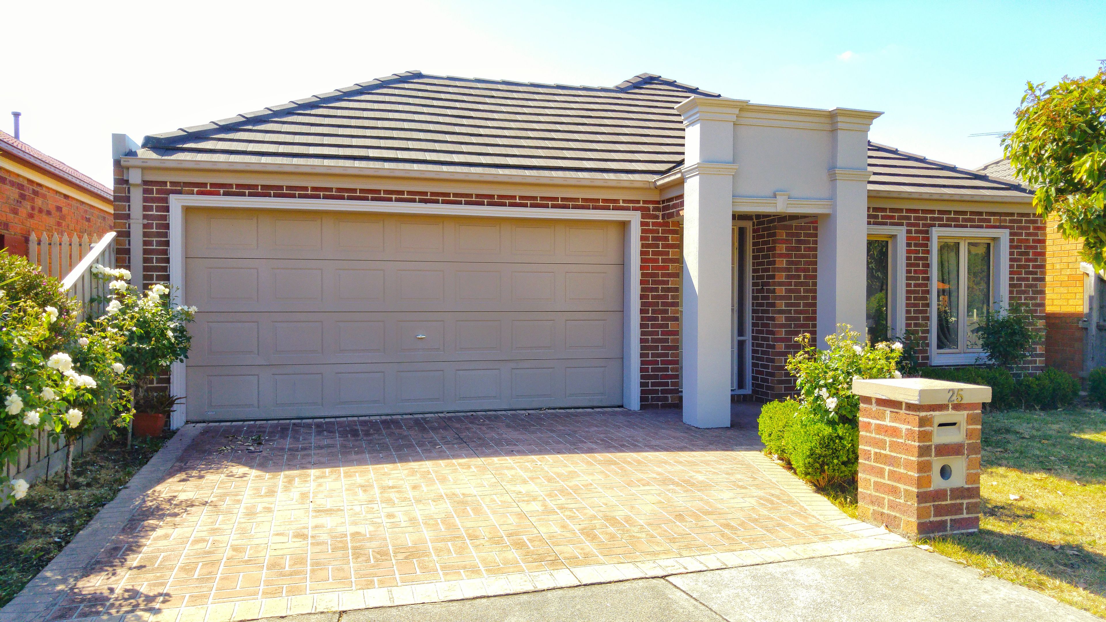 25 Nouvelle Grove, South Morang, VIC 3752