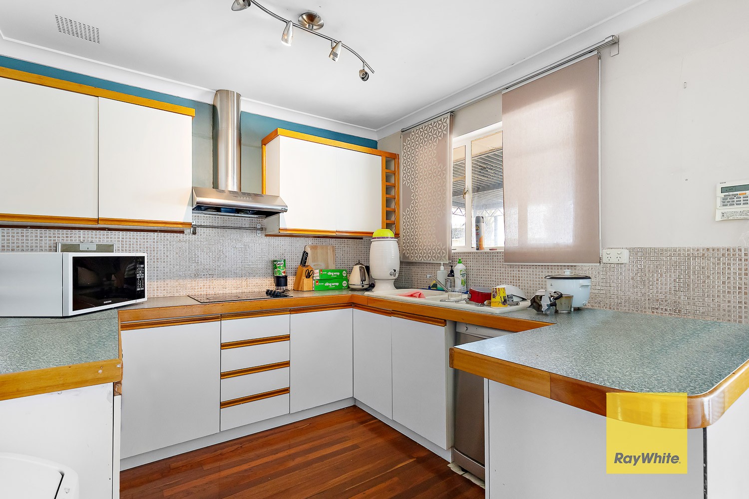 8 Pembury Road, Thornlie, WA 6108