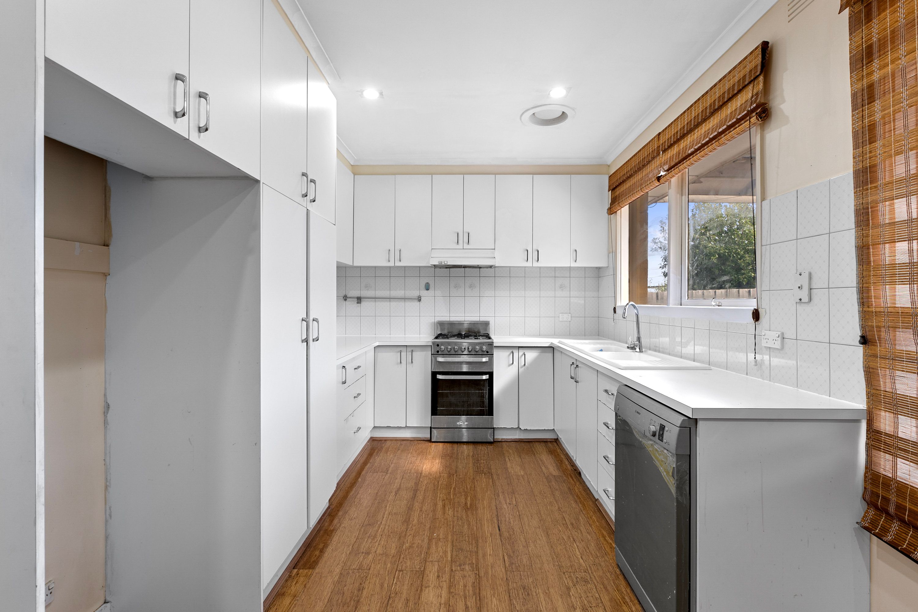 3 Rangoon Court — photo from Ray White Glen Waverley