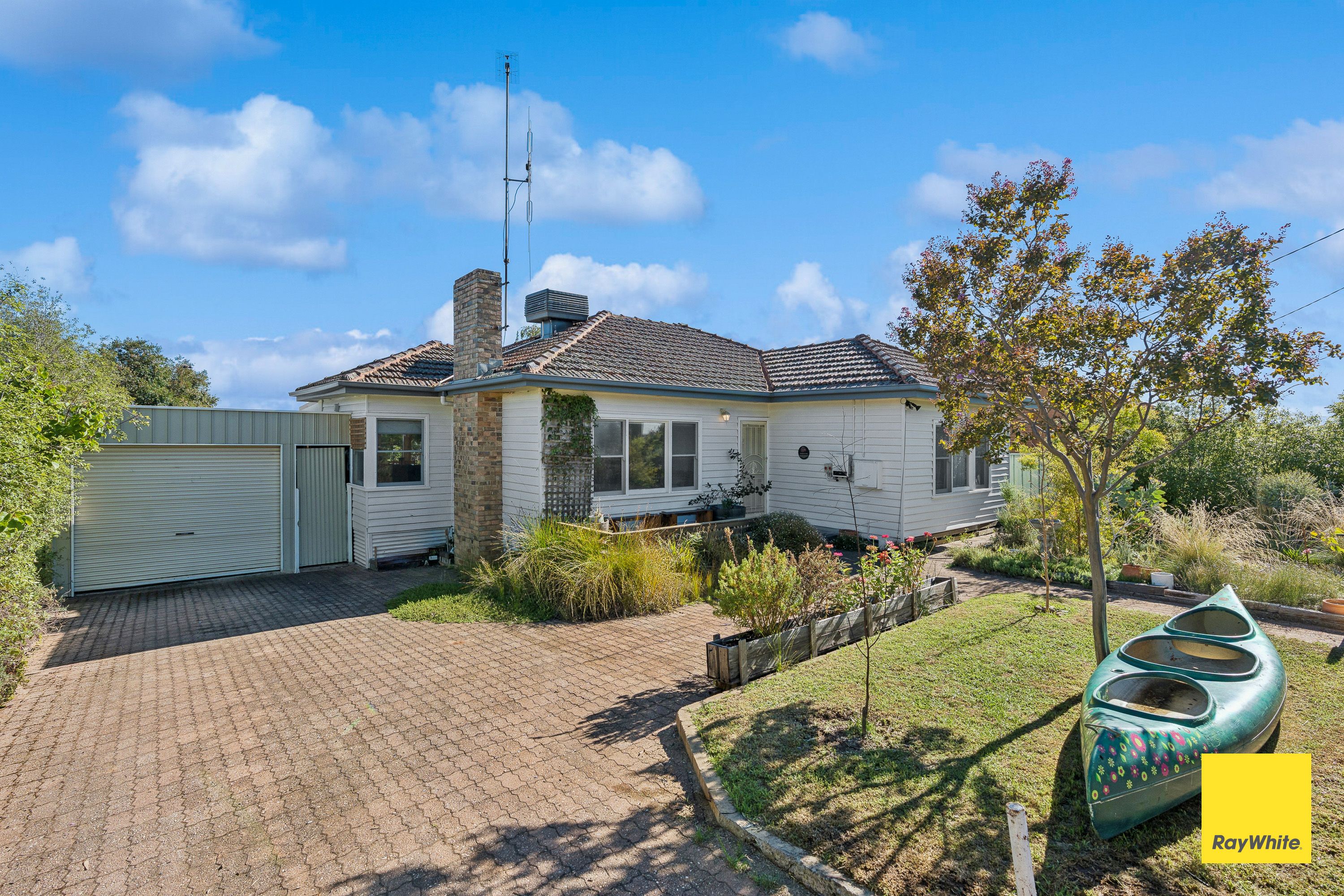 6 Weatherall Street, California Gully, VIC 3556