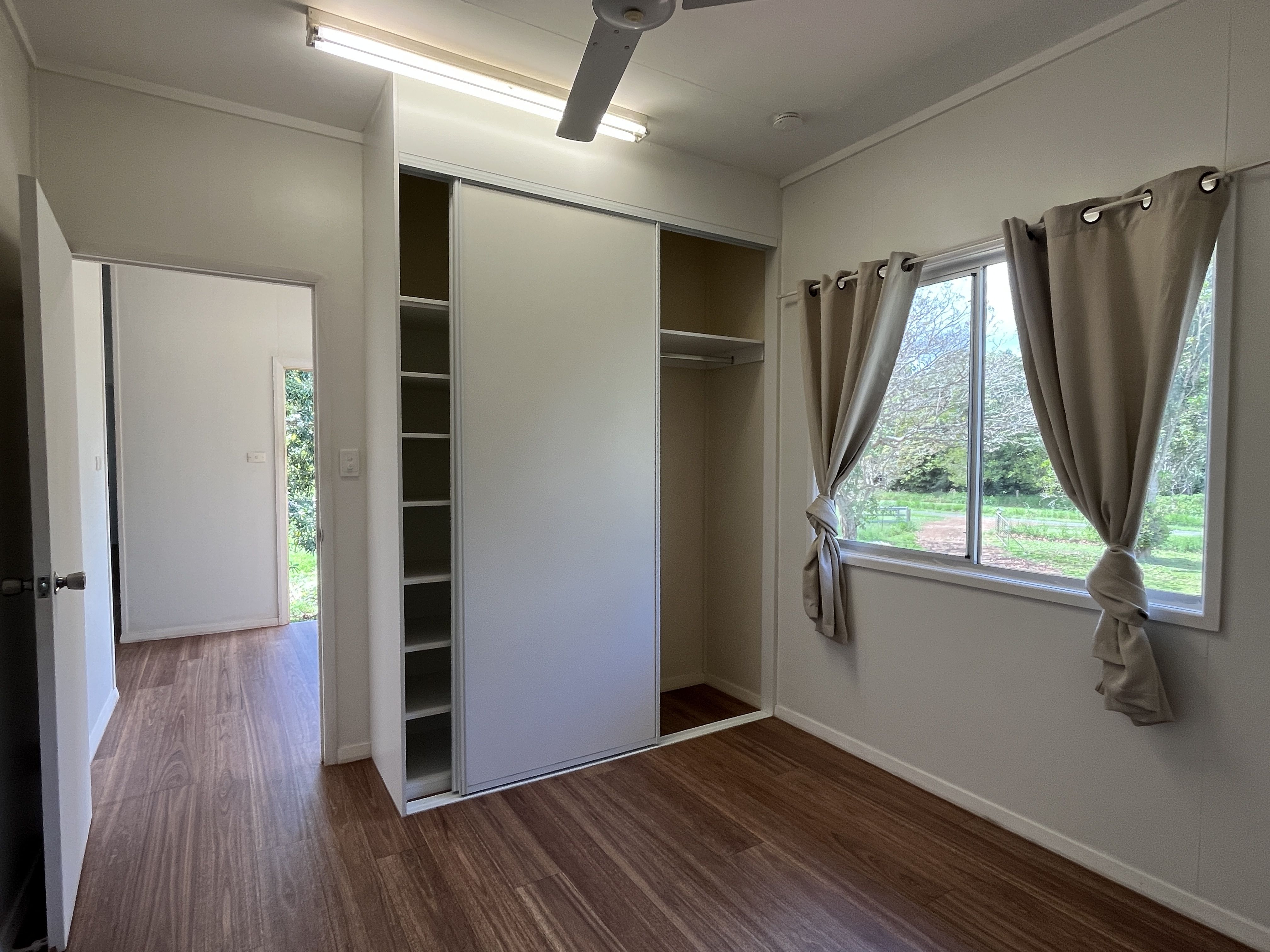 476A Russell Road — photo 8 of 16