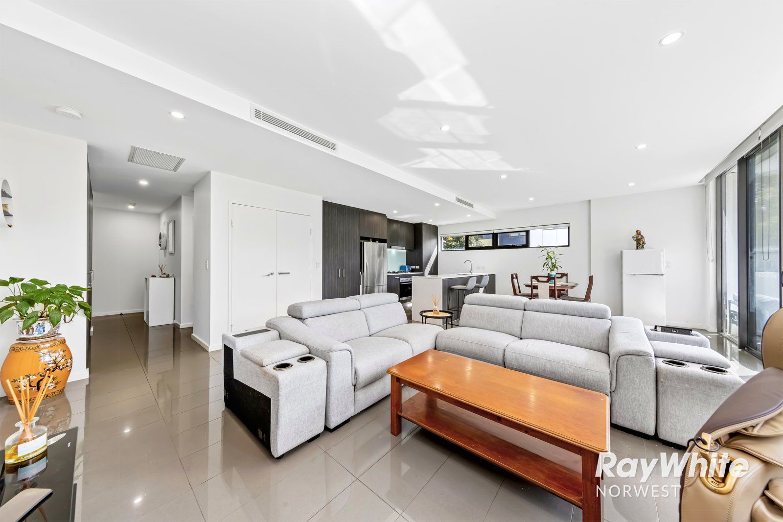 42/97 Caddies Boulevard, Rouse Hill, NSW 2155
