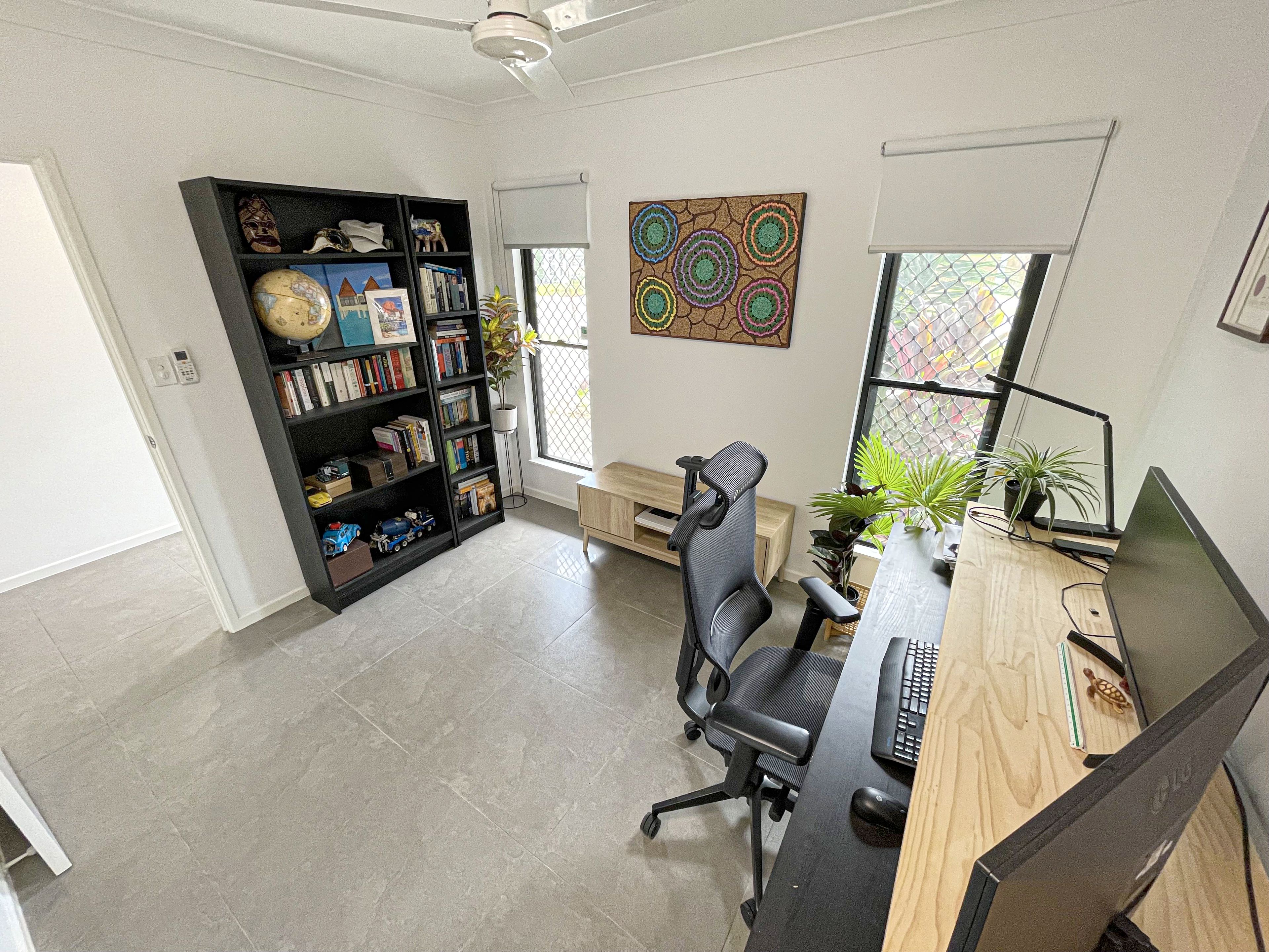 15 Noipo Crescent, Redlynch, QLD 4870