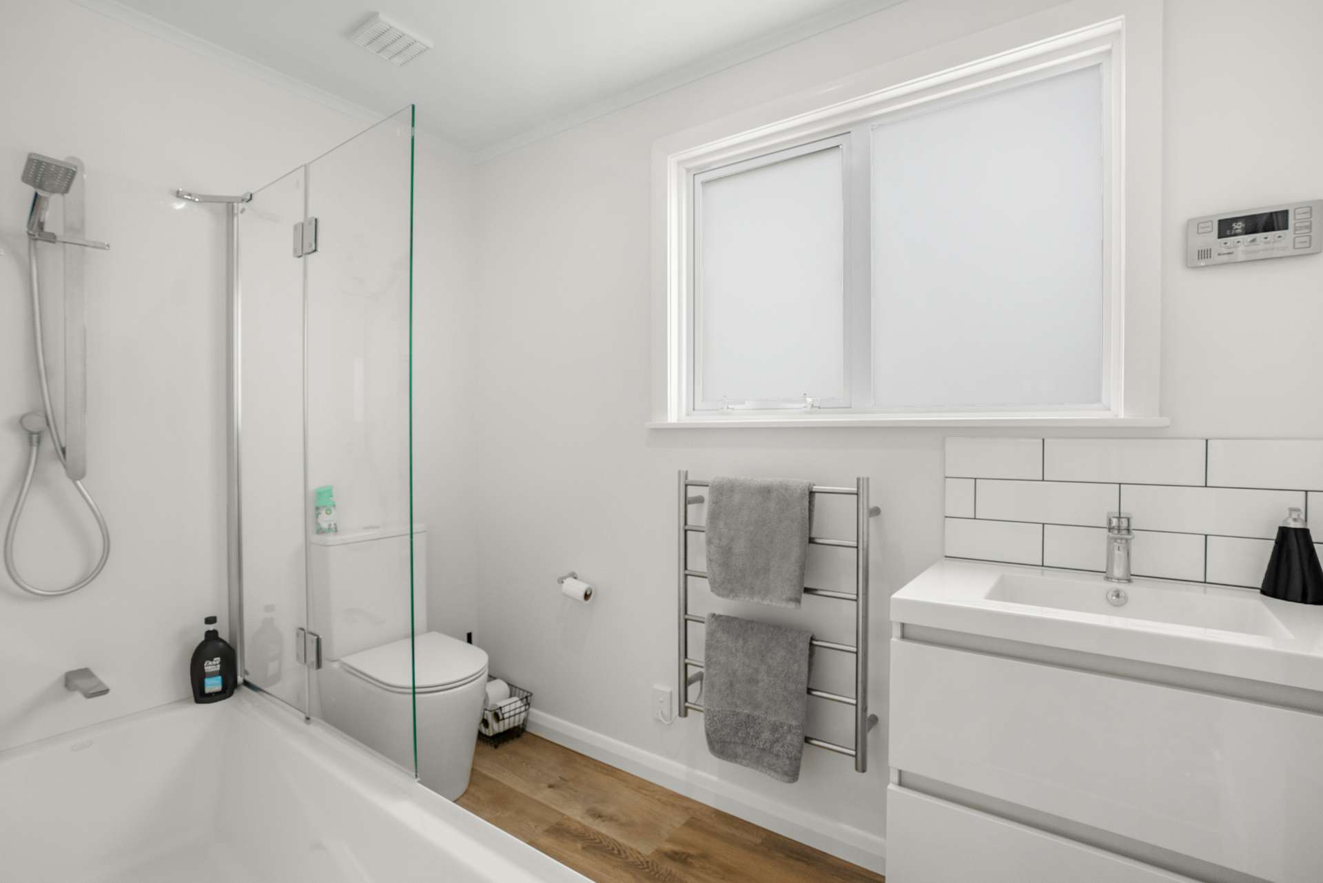 140 Waiwhetu Road photo 17