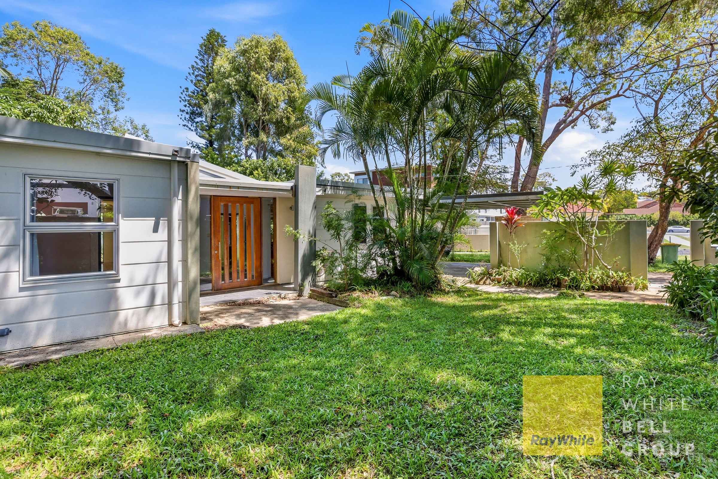 130 Falconer Street, Southport, QLD 4215