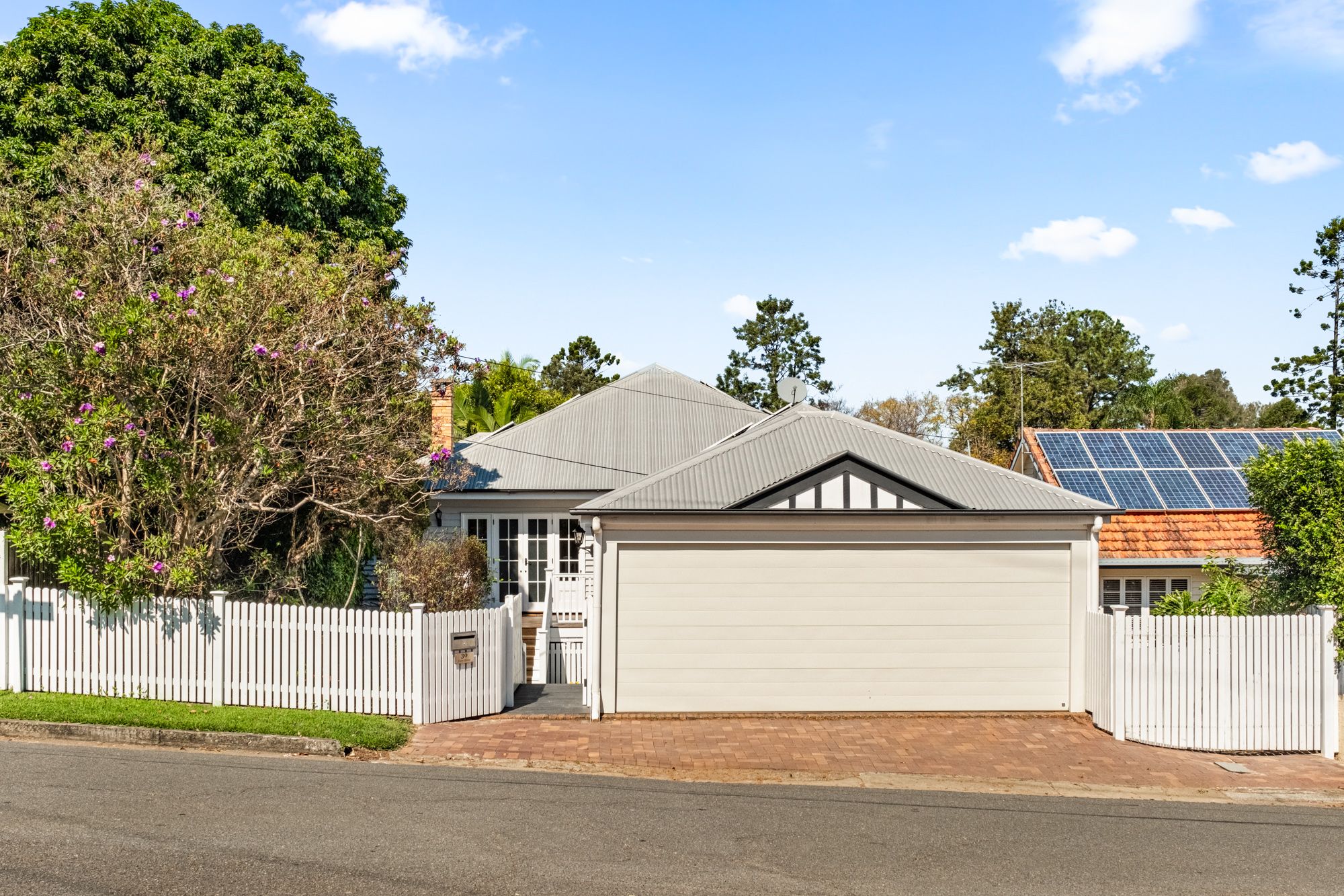 30 Ferry Street, Sherwood QLD 4075