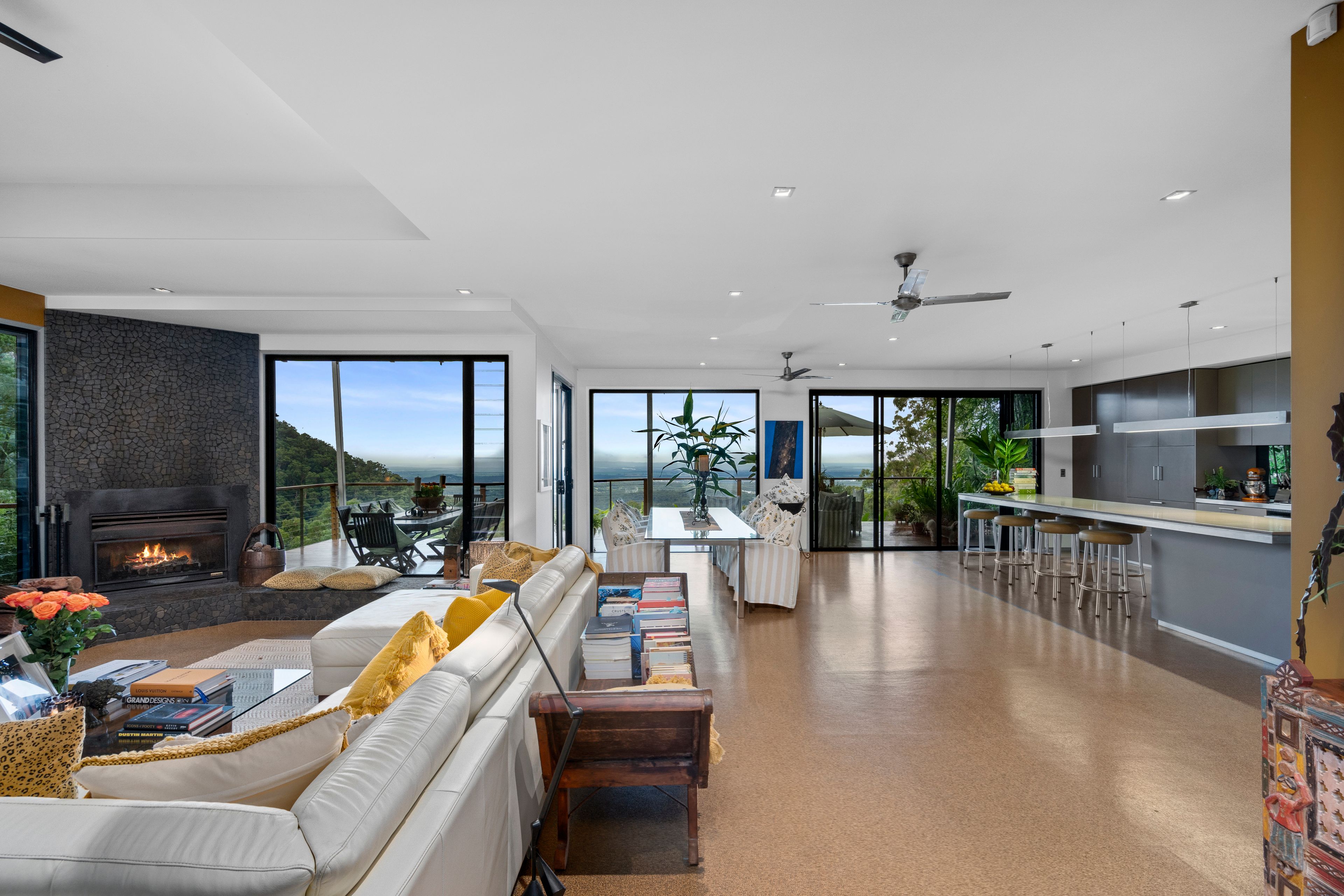 336 Wongawallan Drive — photo 7 of 30