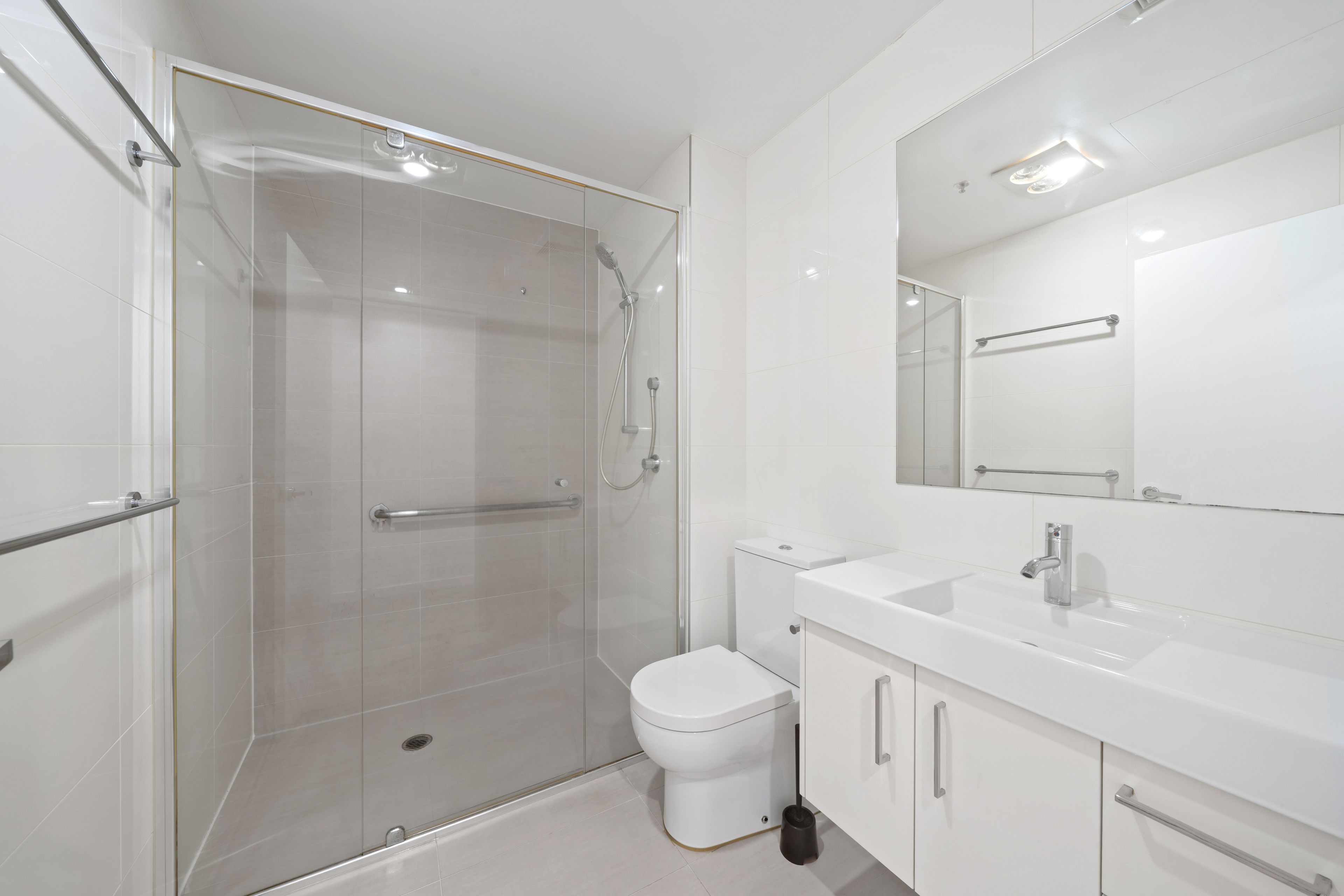 128/41 Chandler Street — photo 8 of 16