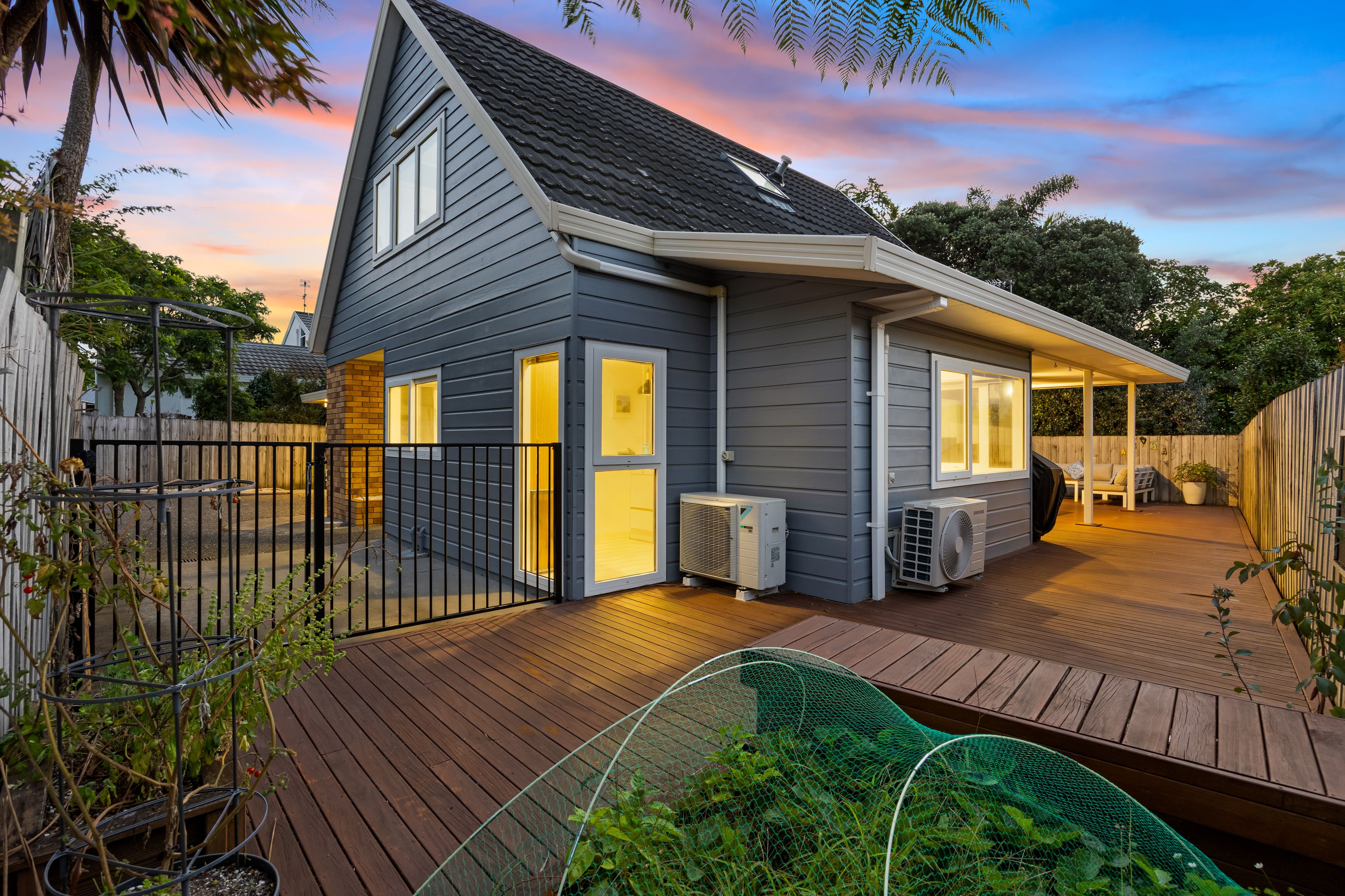 25B Glucina Avenue, West Harbour, Waitakere City