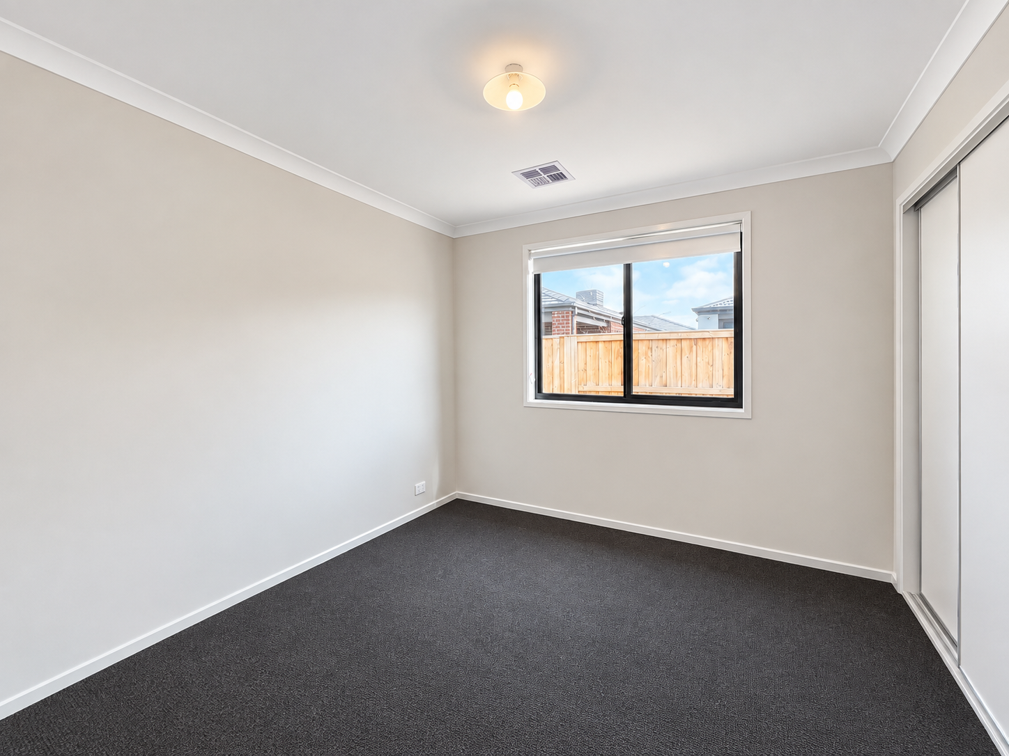 24 Petersfield Way — photo 13 of 17