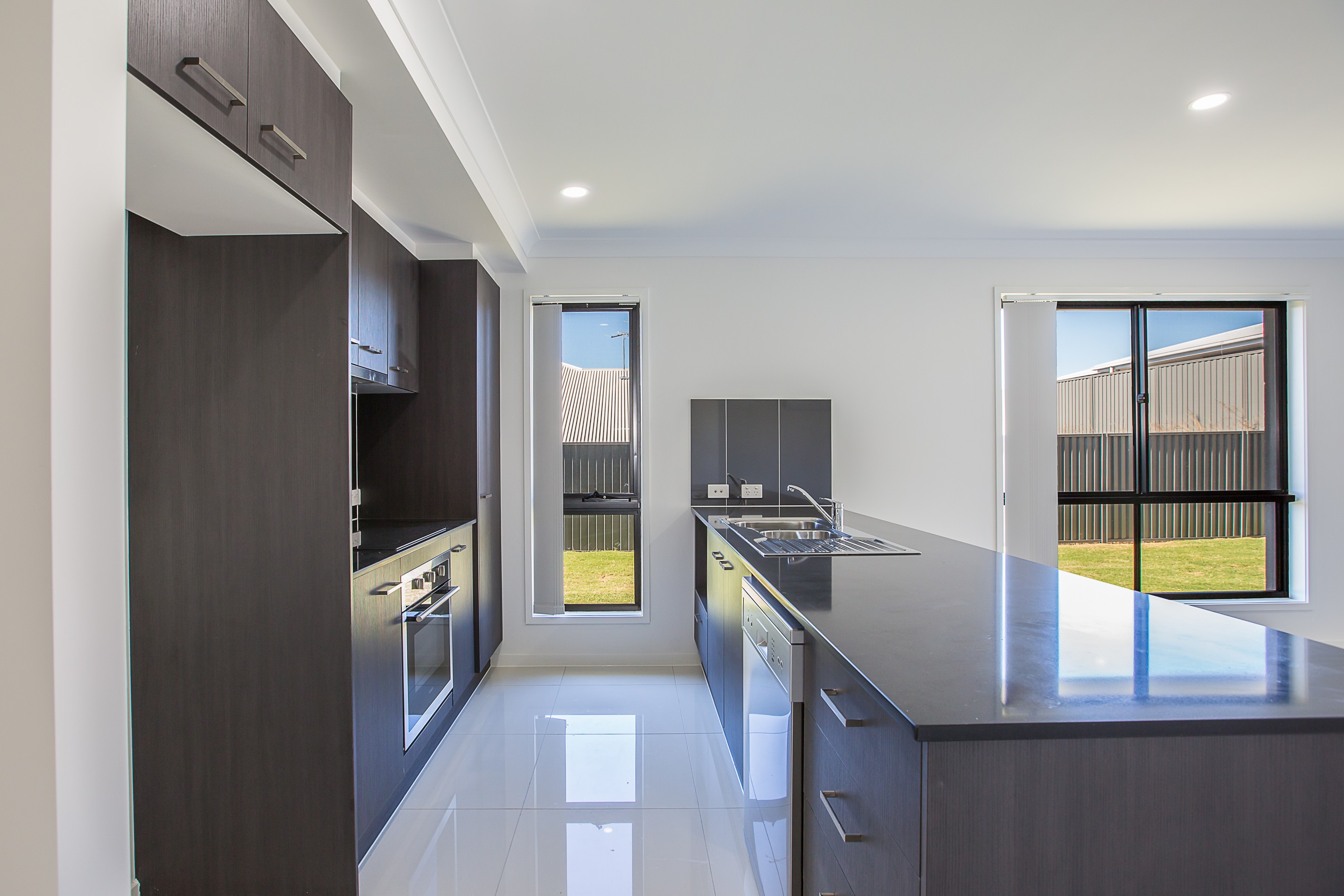 1/6 Dredge Circle, Brassall, QLD 4305