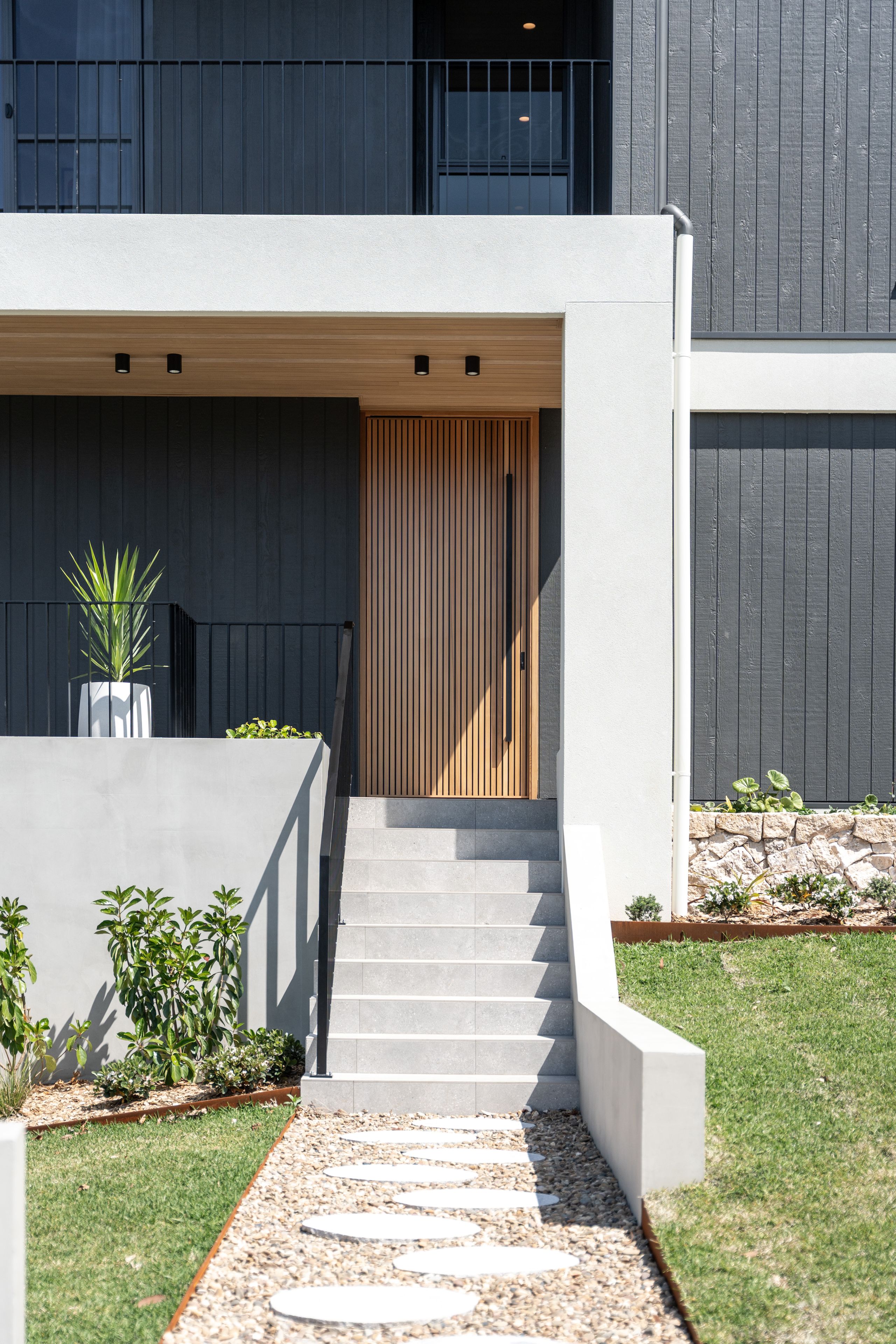 10 Robinsville Crescent, Thirroul, NSW 2515