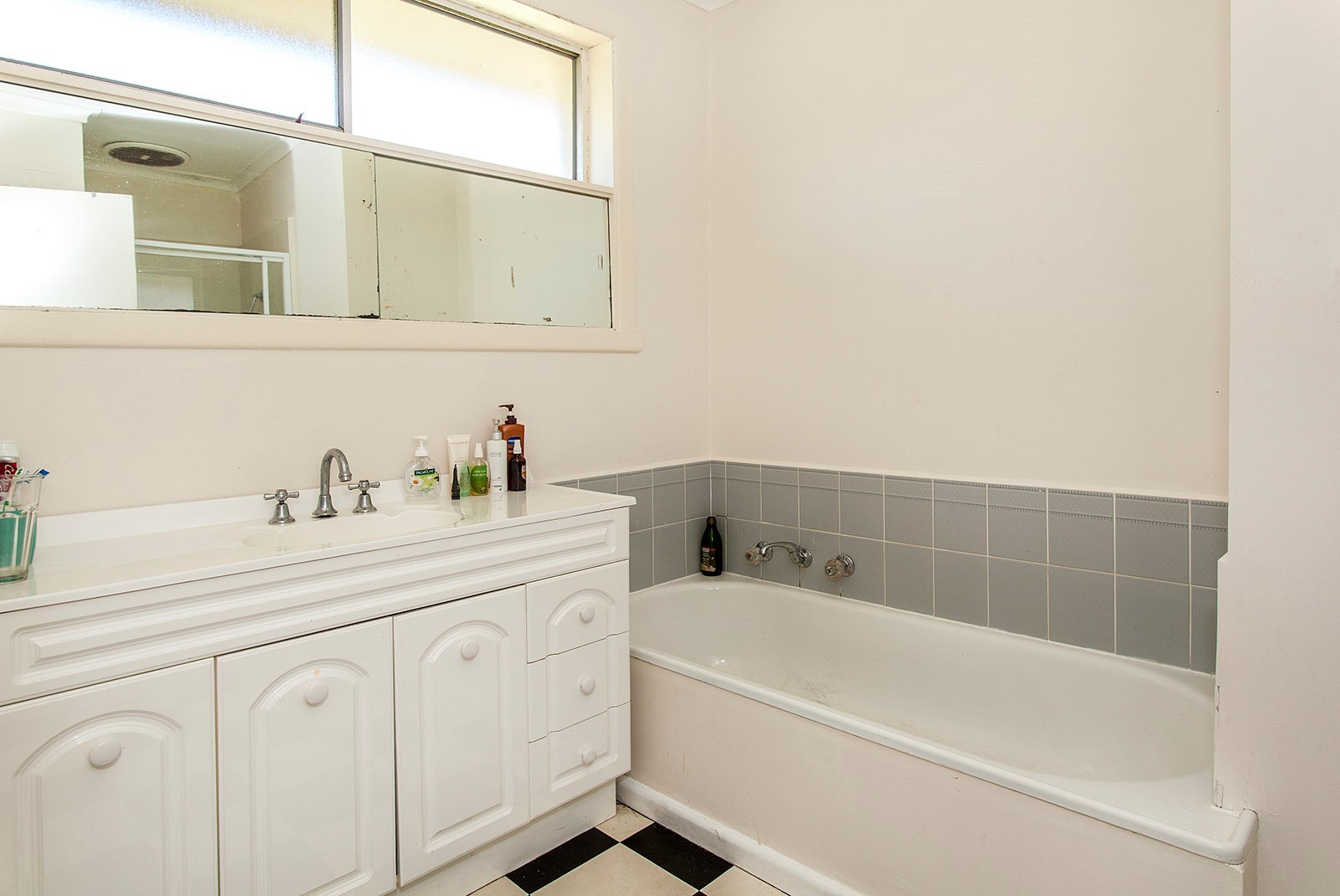 15 Bristol Court, Kilsyth, VIC 3137