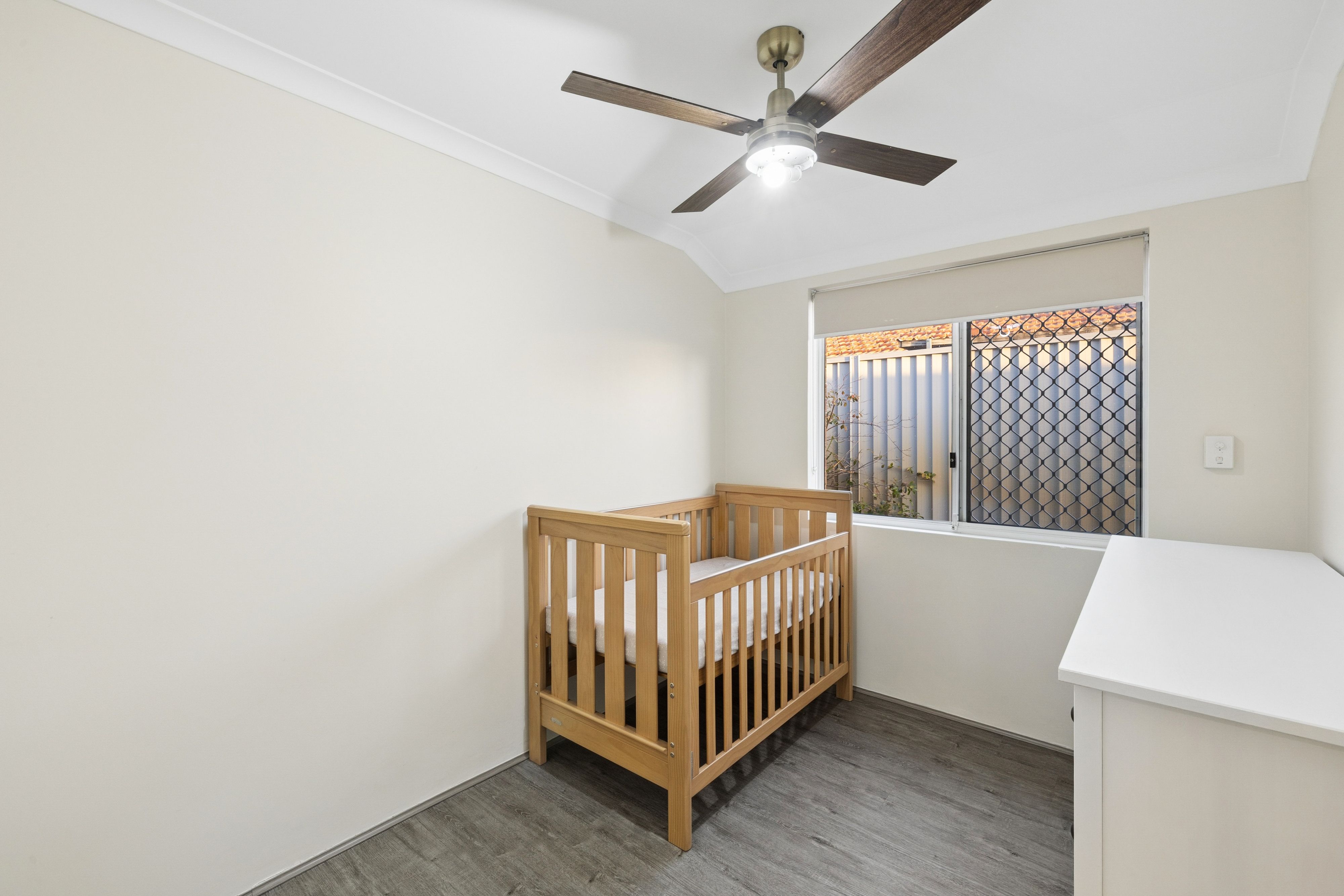 12 Rawlinna Heights — photo 17 of 28