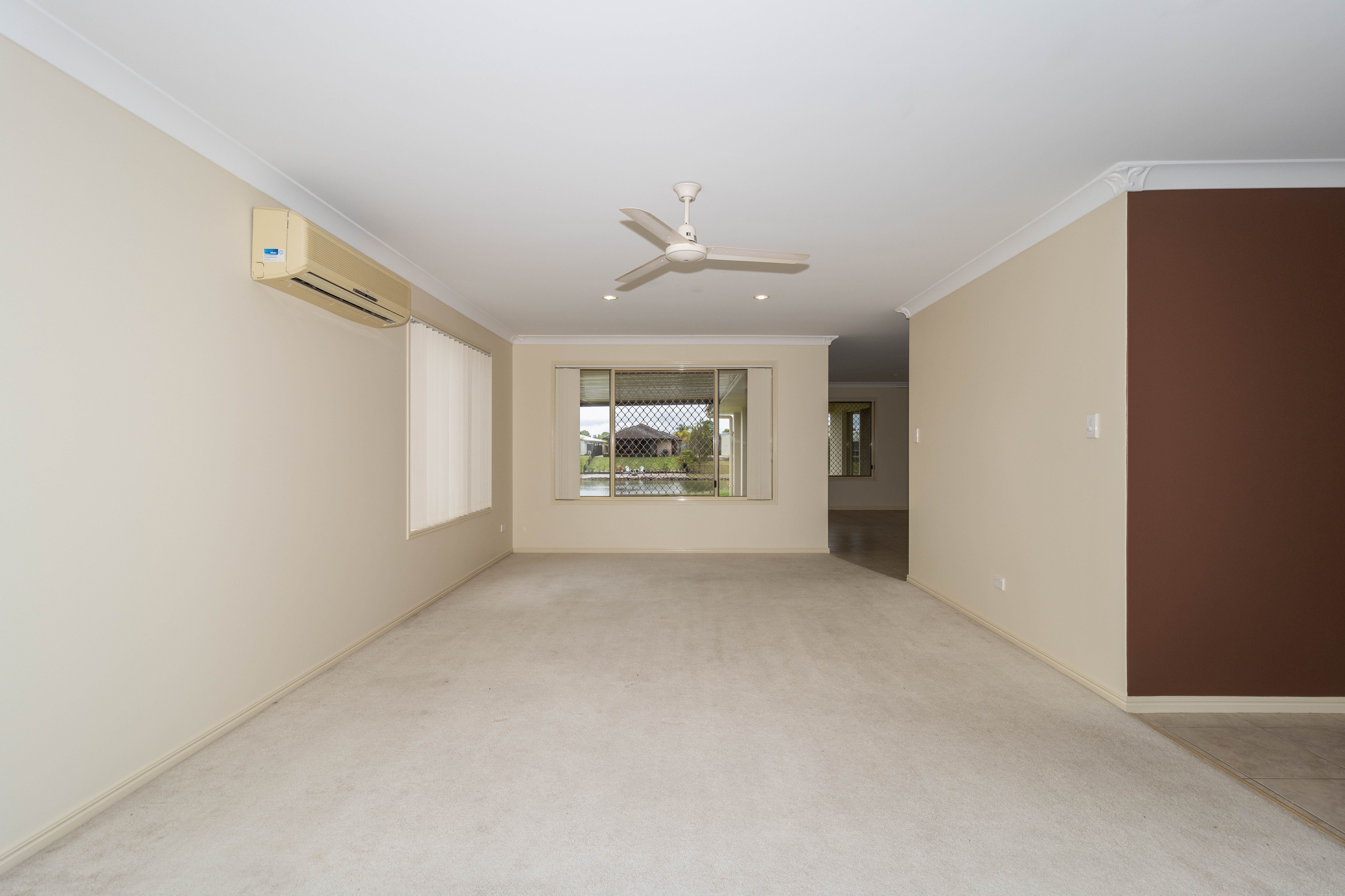 12 Earl Saint Vincent Circuit, Eli Waters, QLD 4655