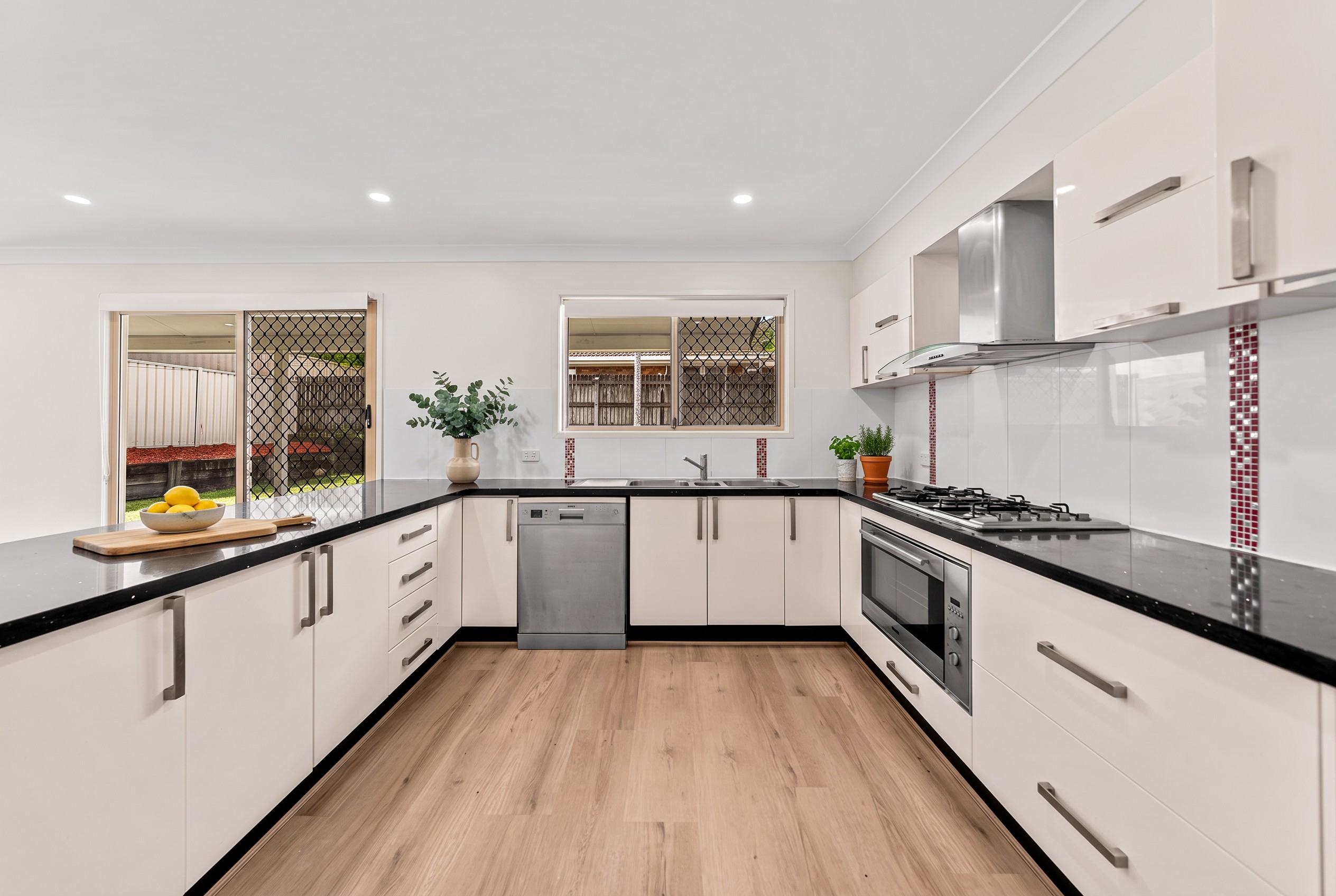 67 Chateau Street, Calamvale, QLD 4116