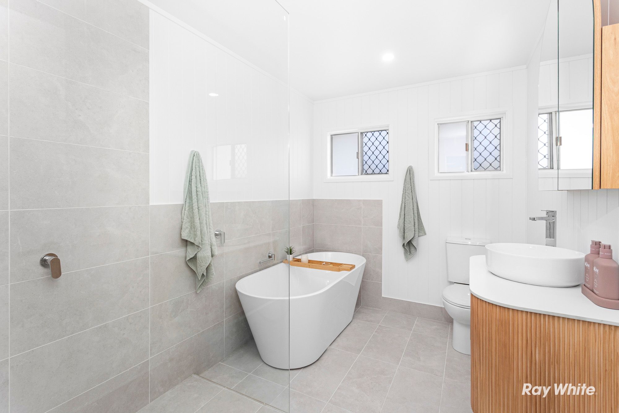 14 Birdwood Avenue — photo 15 of 22