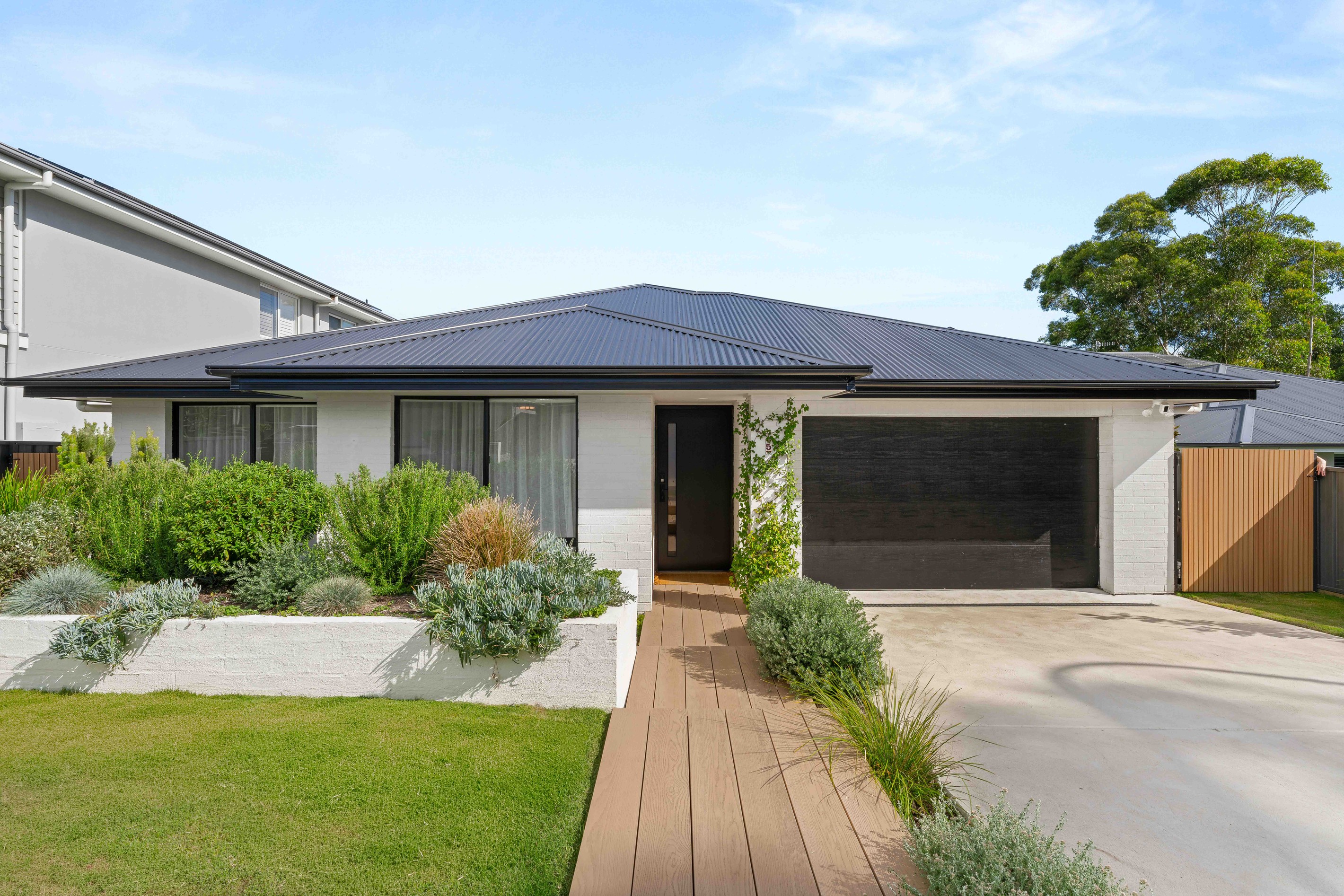 5 Burilla Close, Bomaderry, NSW 2541
