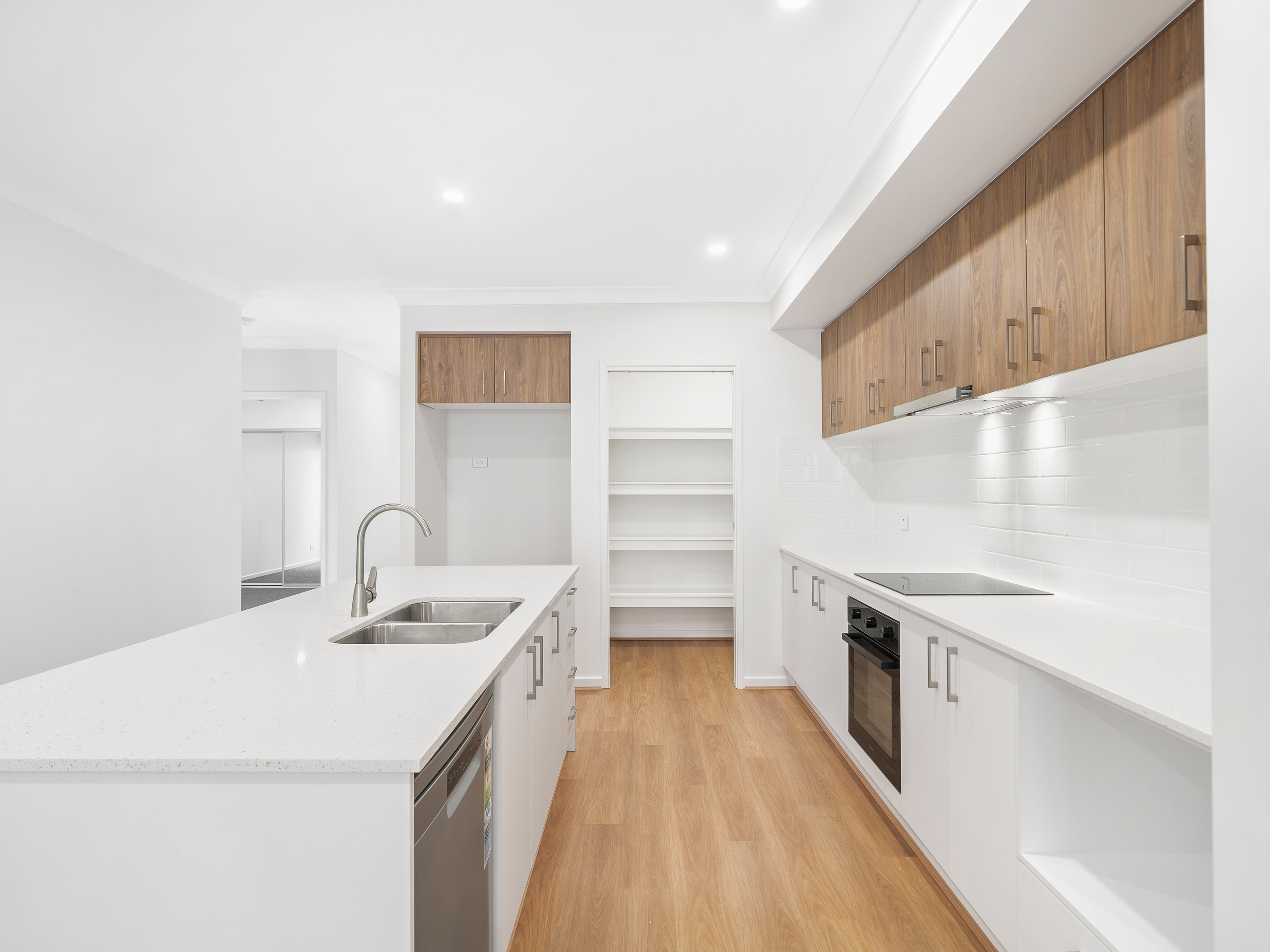 27 Magnetic Street, Morayfield, QLD 4506